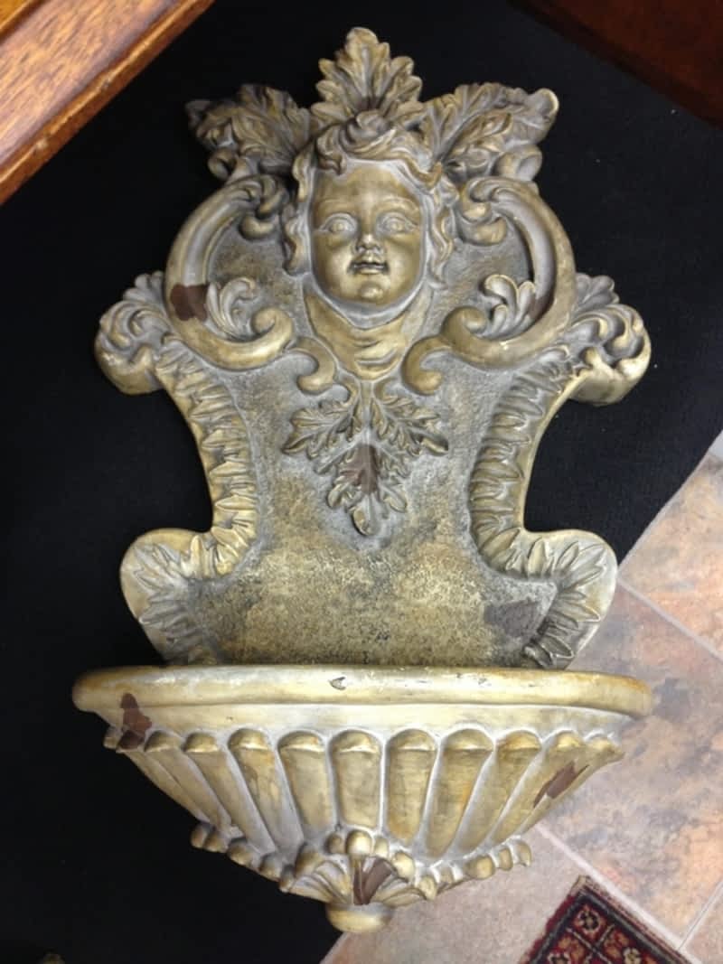 The Red Door Shoppe Antiques London On 25 Childers Street