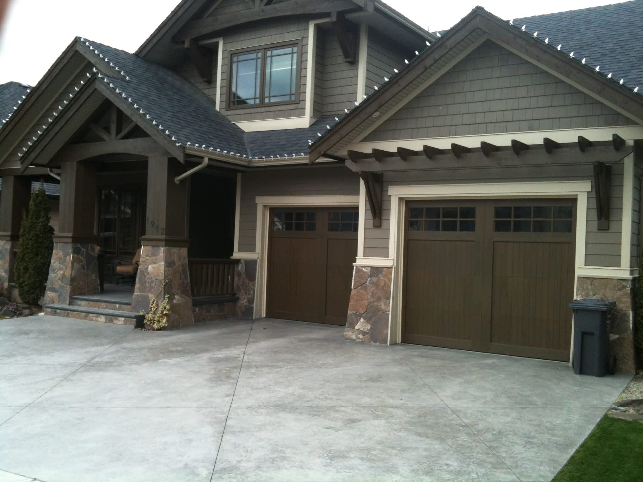 photo Legacy Garage Doors