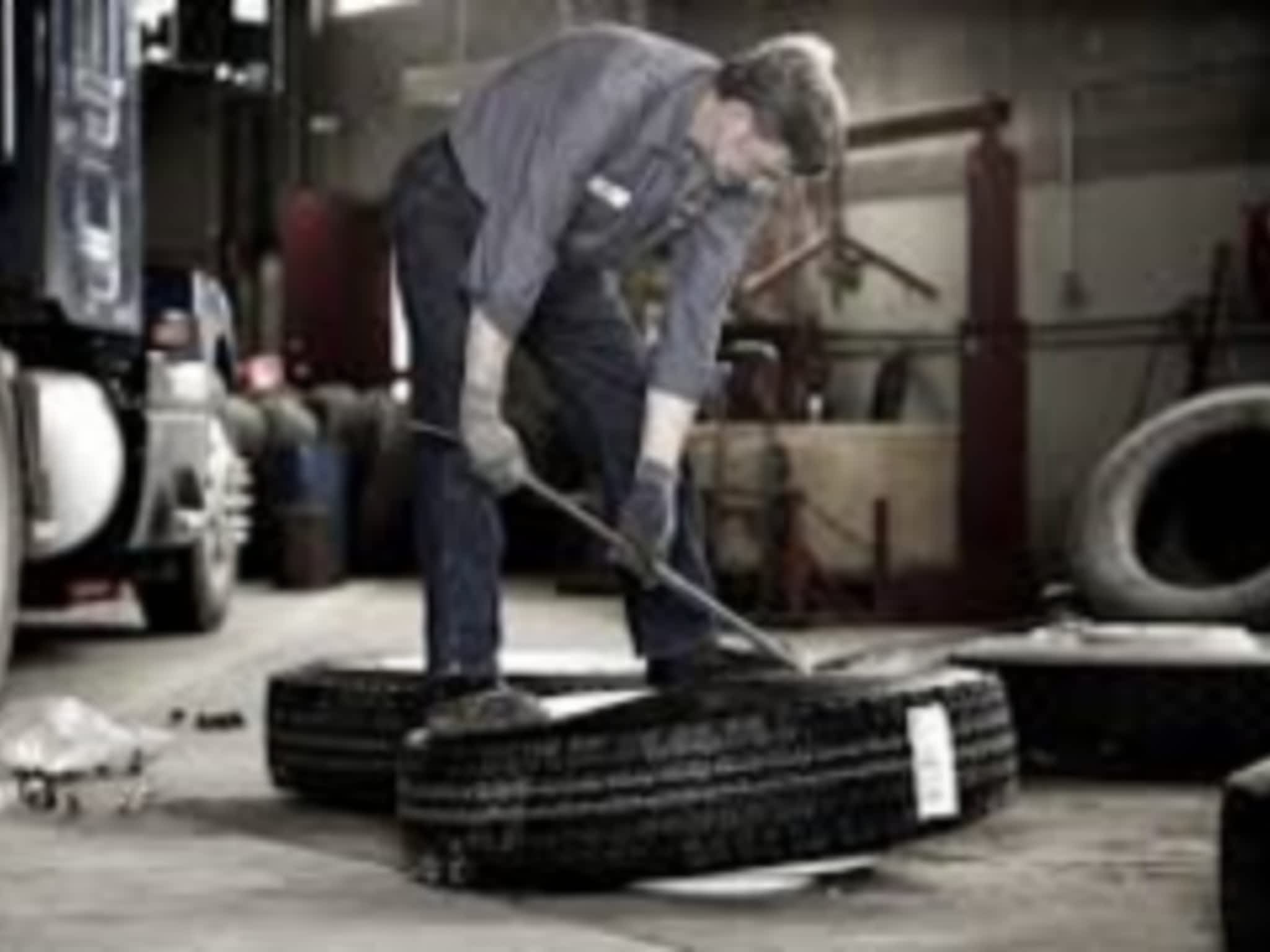 photo London Tire Sales