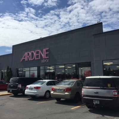 Ardene magasin de liquidation - Clothing Stores