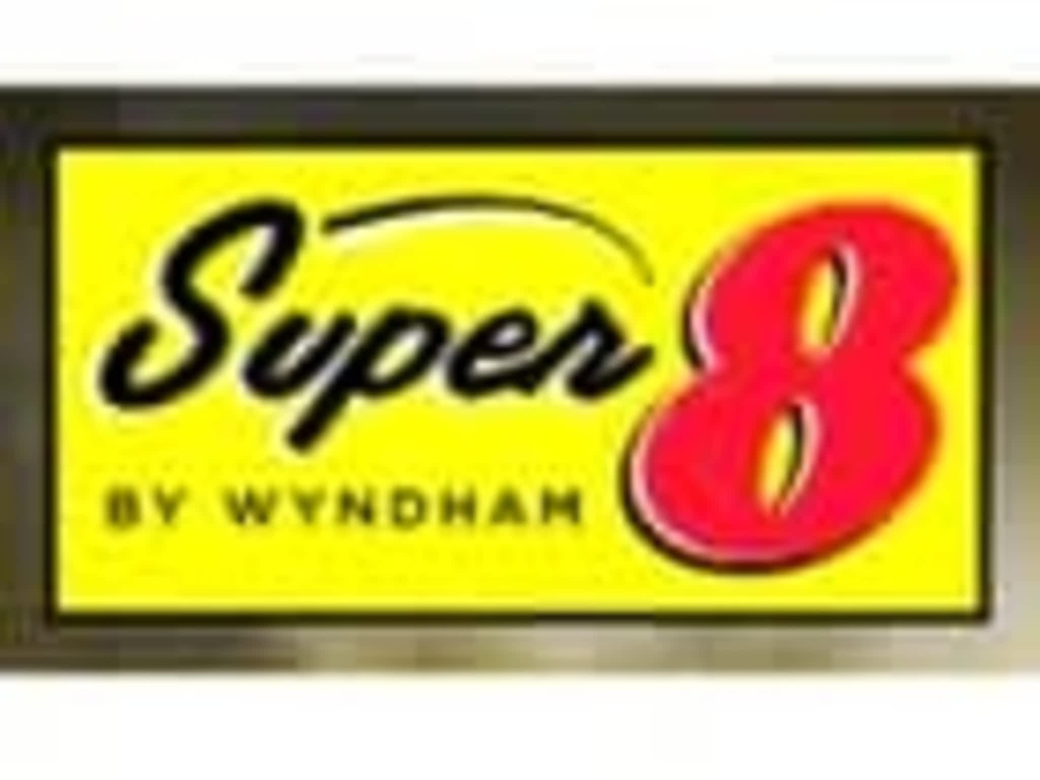 photo Super 8 by Wyndham Fort McMurray