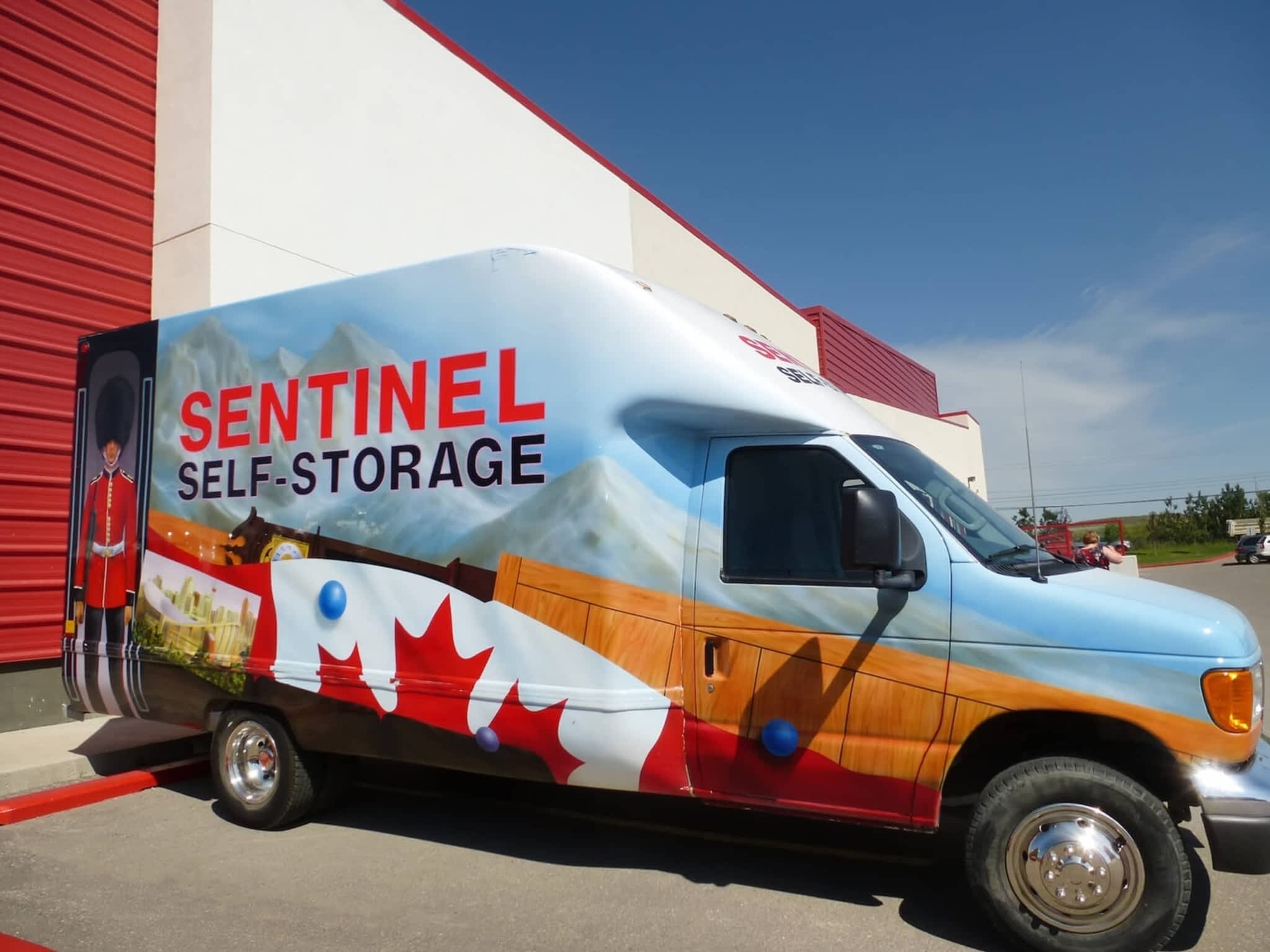 photo Sentinel Storage - Calgary Spyhill