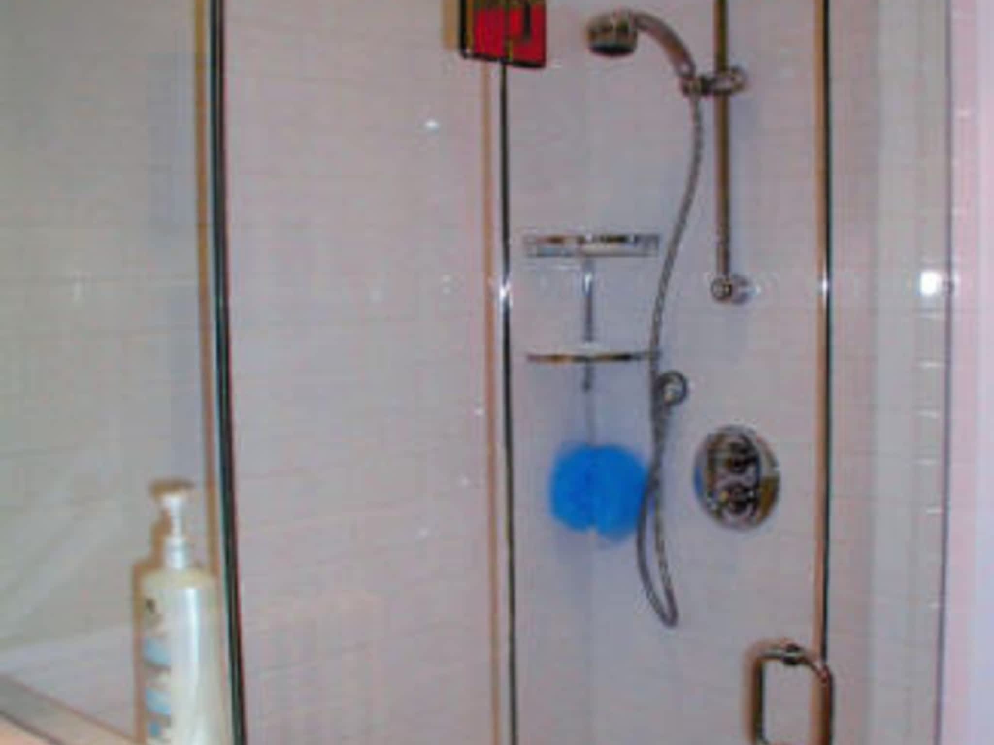 photo Glass Showers & More