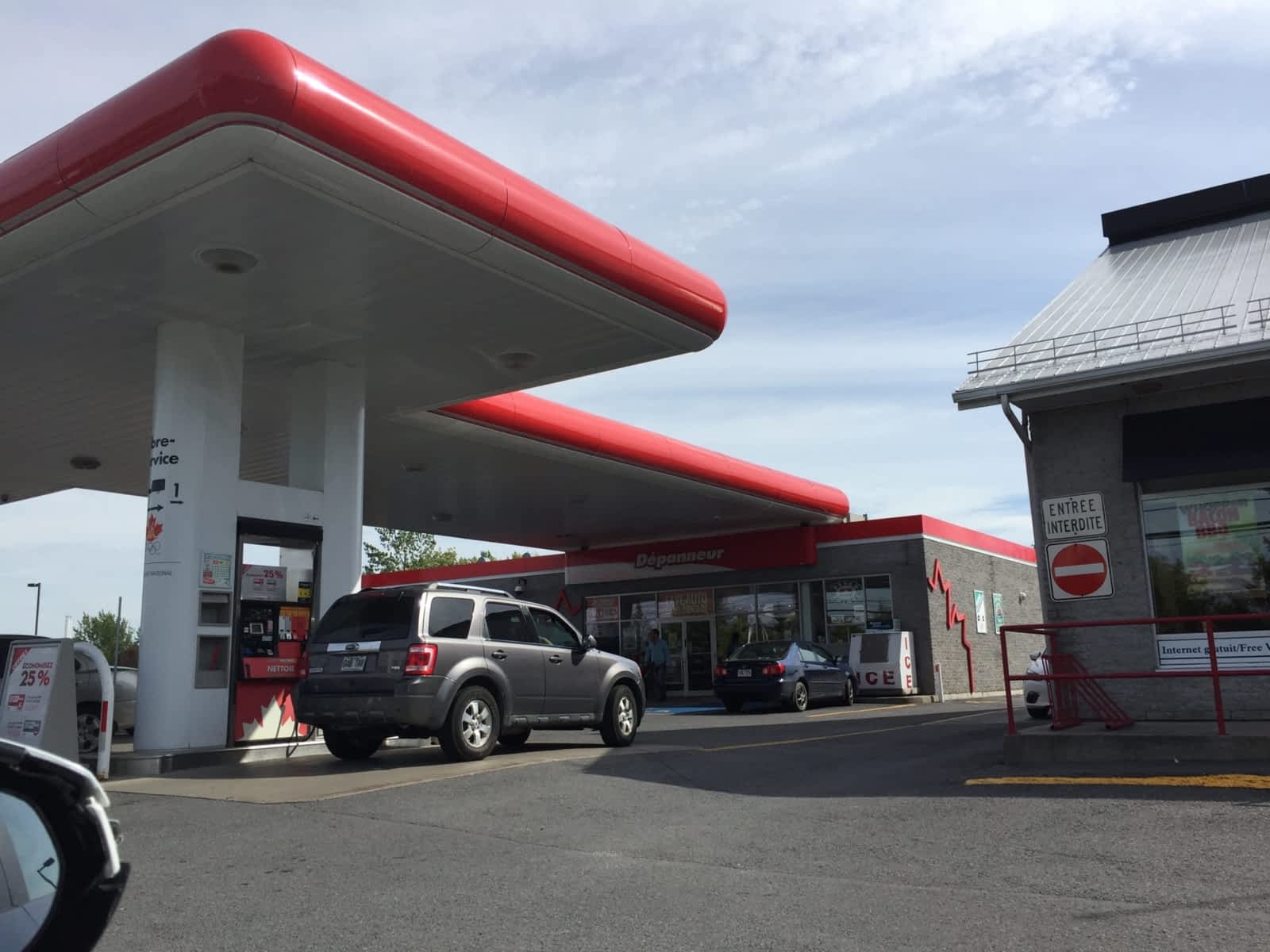 PétroCanada Horaire d'ouverture 2350, ch des Patriotes, Richelieu, QC