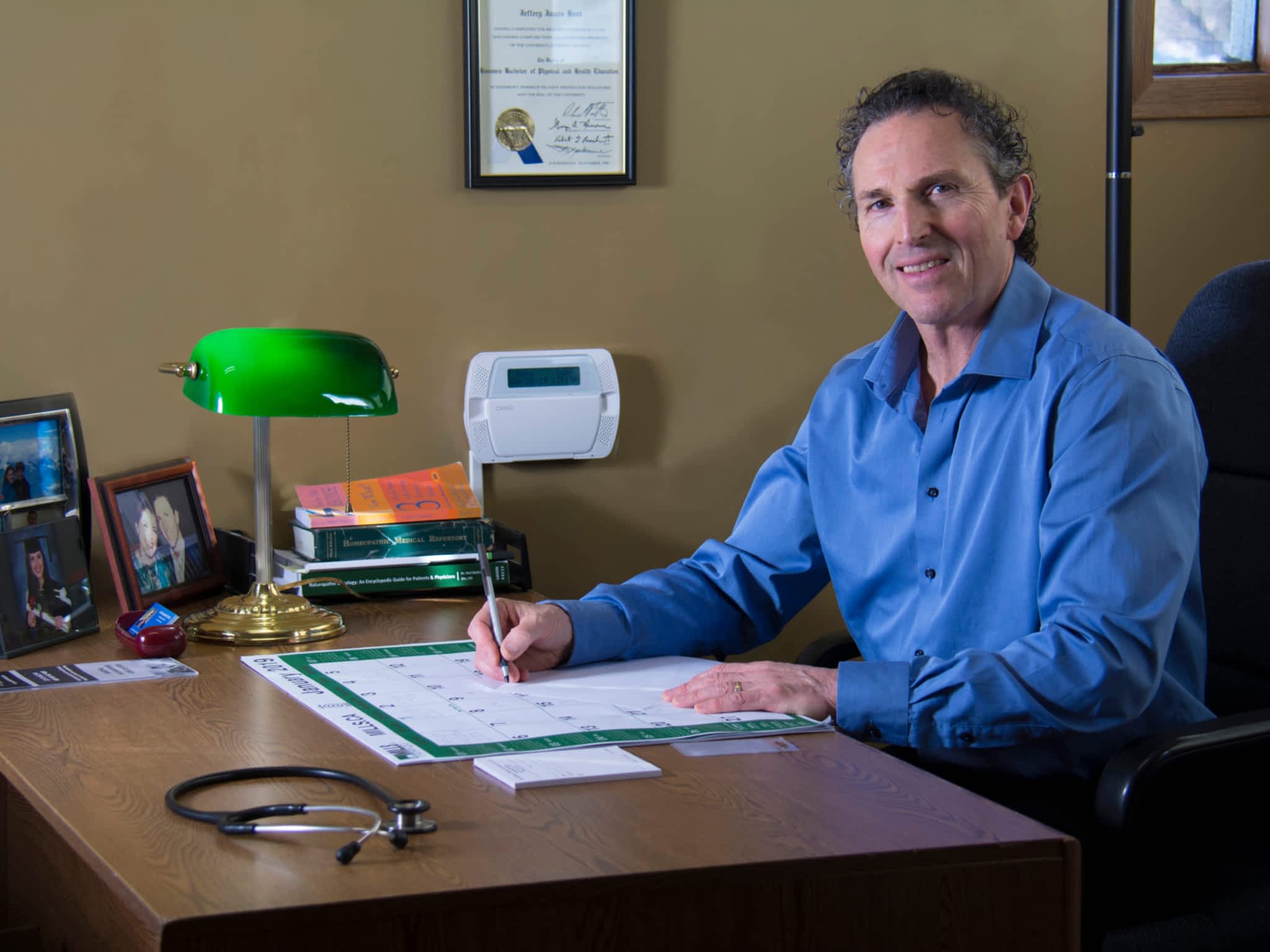 photo Hunt Naturopathic Clinic Inc