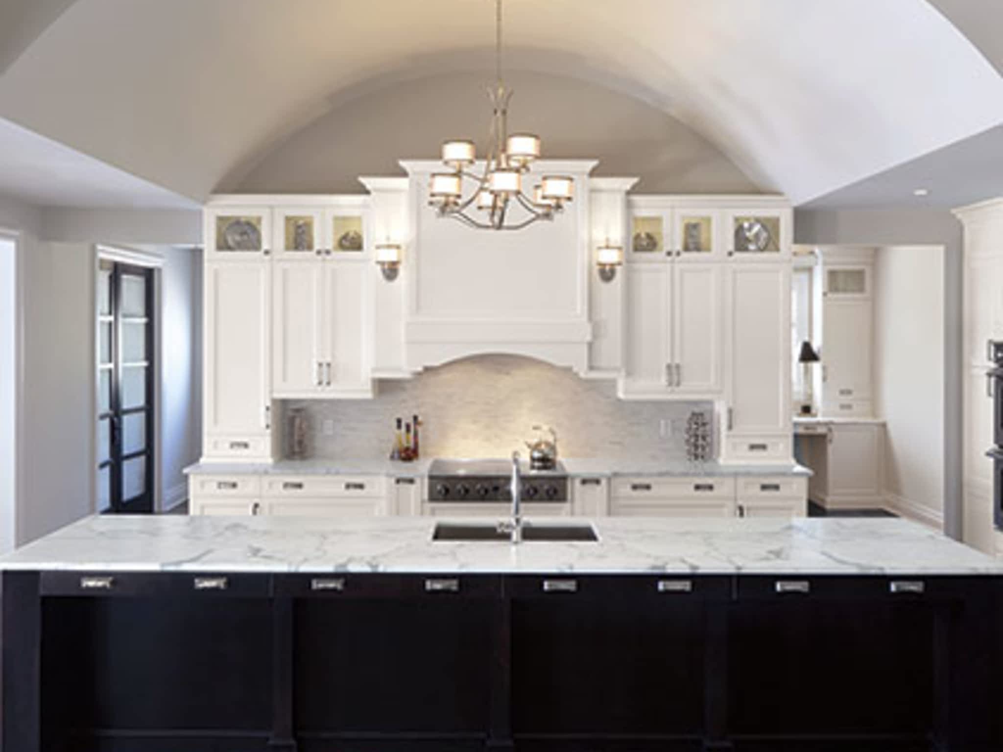 photo Lakeview Kitchens And Bath Inc