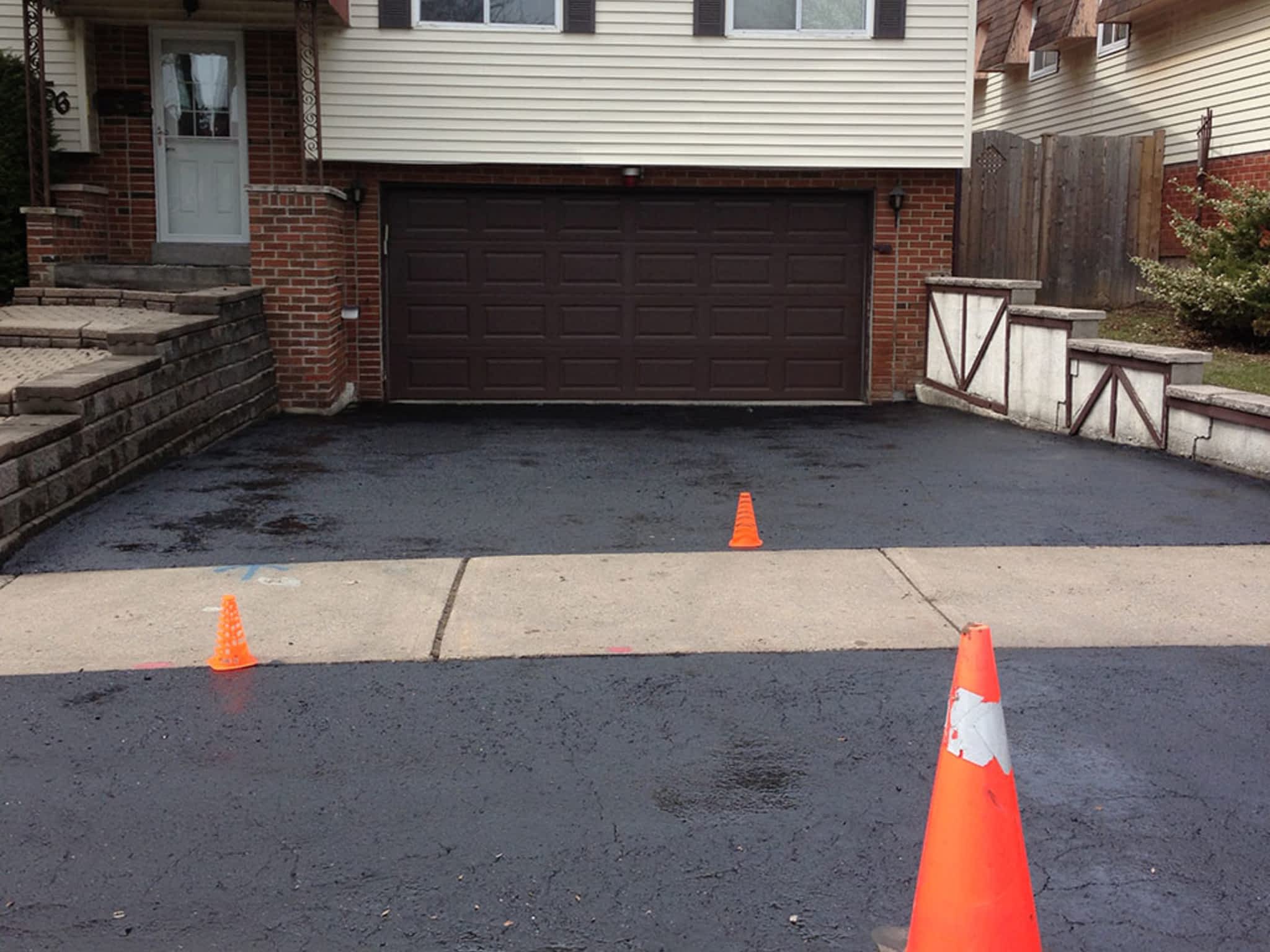 photo Bachie Driveway Sealing & Repairs