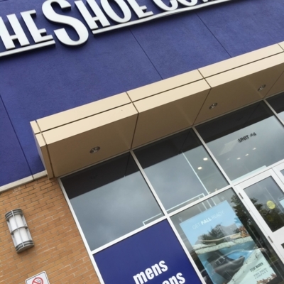 the shoe company trinity mall