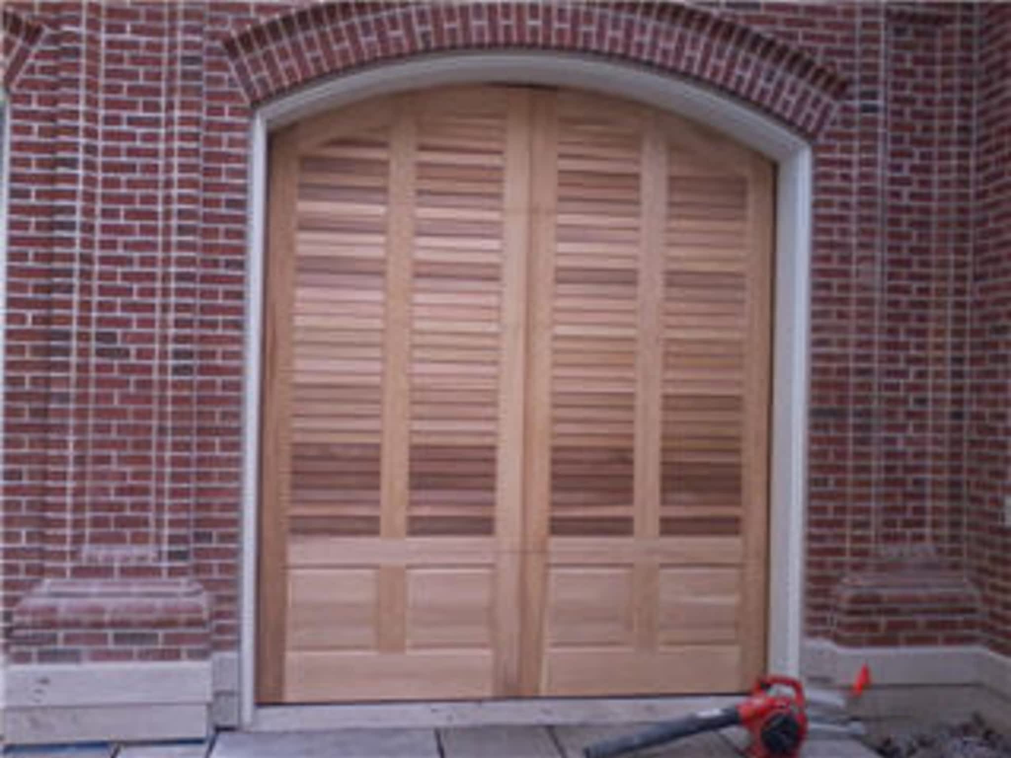 photo Whitby Garage Doors