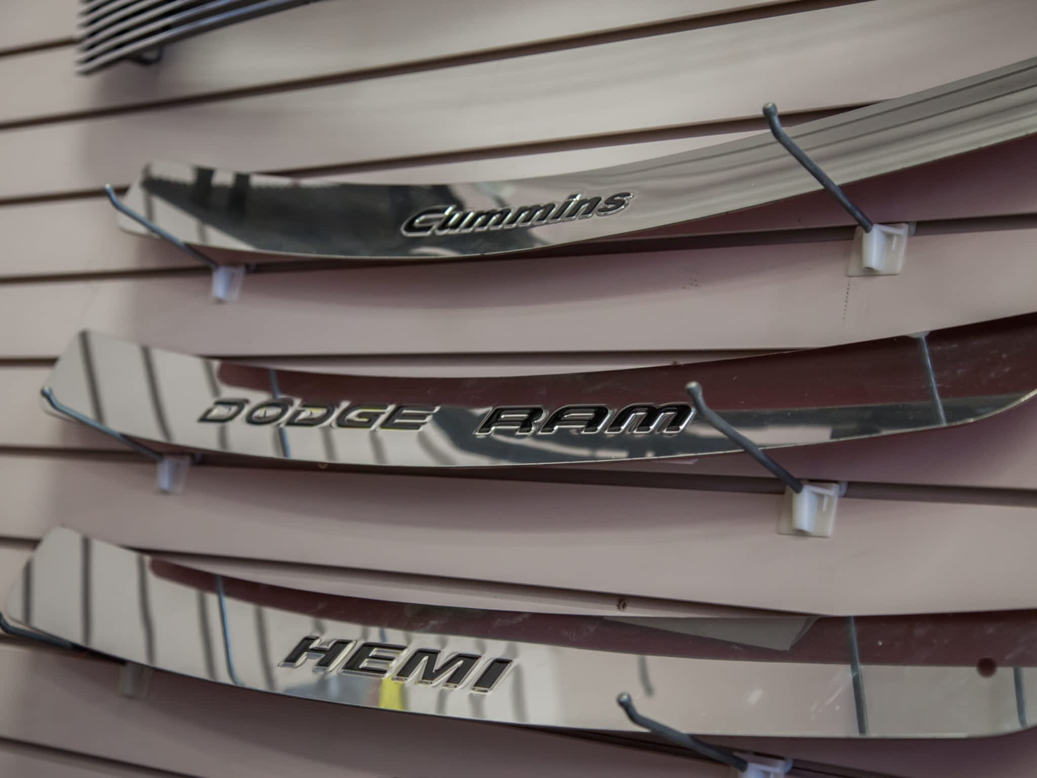 United Hitch & Truck Accessories Kelowna, BC 1072631 Enterprise