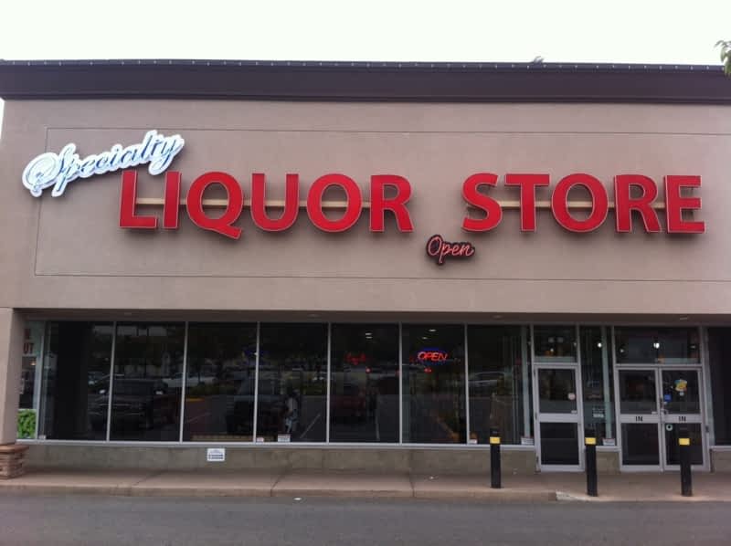 Lansdowne Central Liquor Store Inc Kamloops, BC 225450 Lansdowne