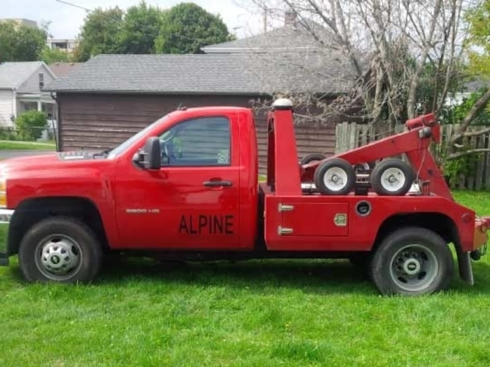 photo Alpine Towing & Storage