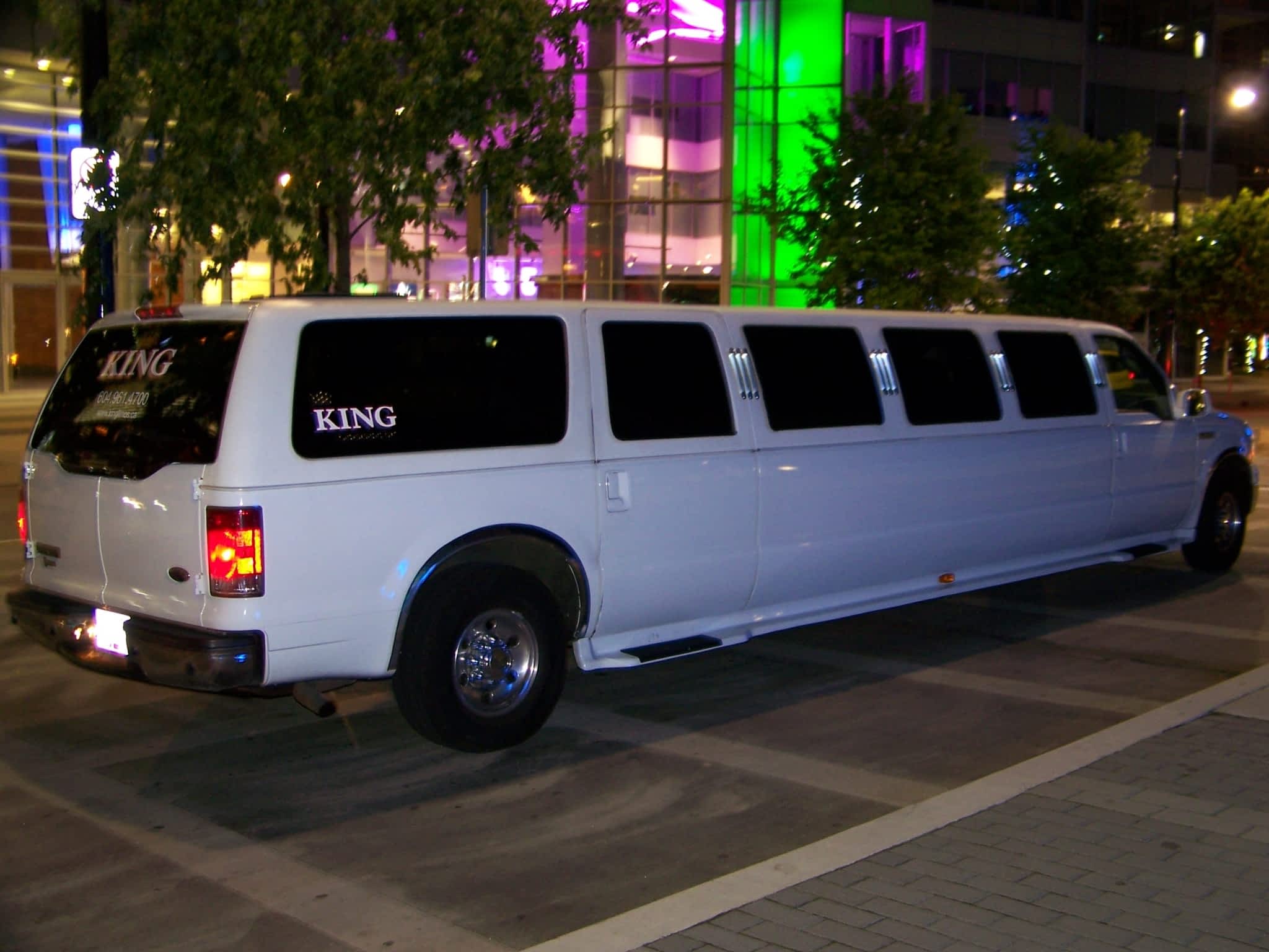 photo King Limousine Services