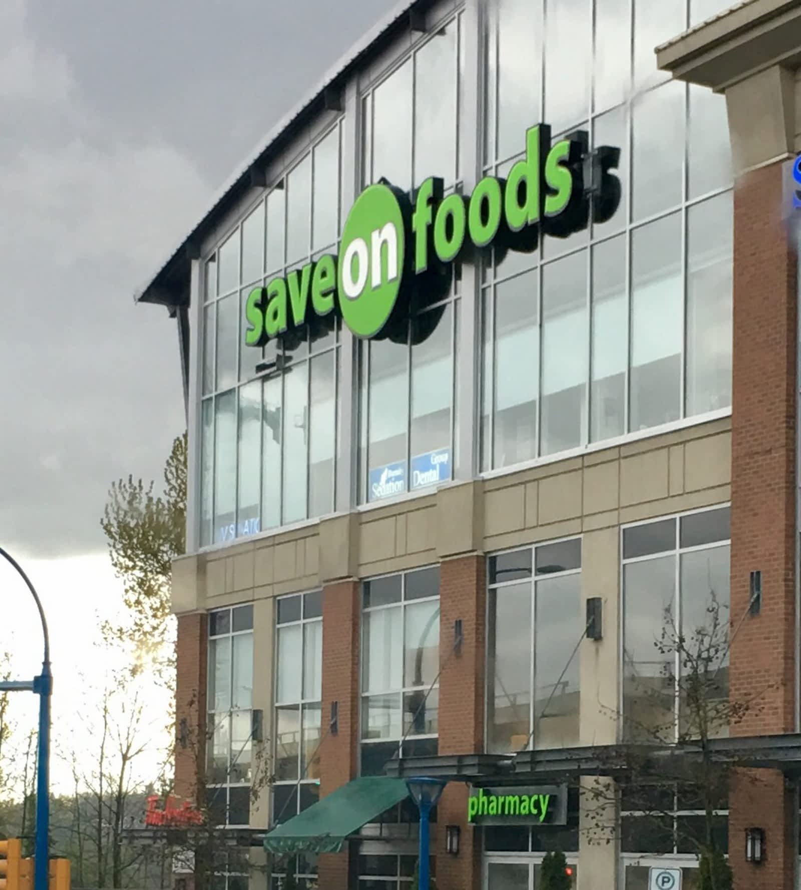 save-on-foods-horaire-d-ouverture-3433-north-road-burnaby-bc