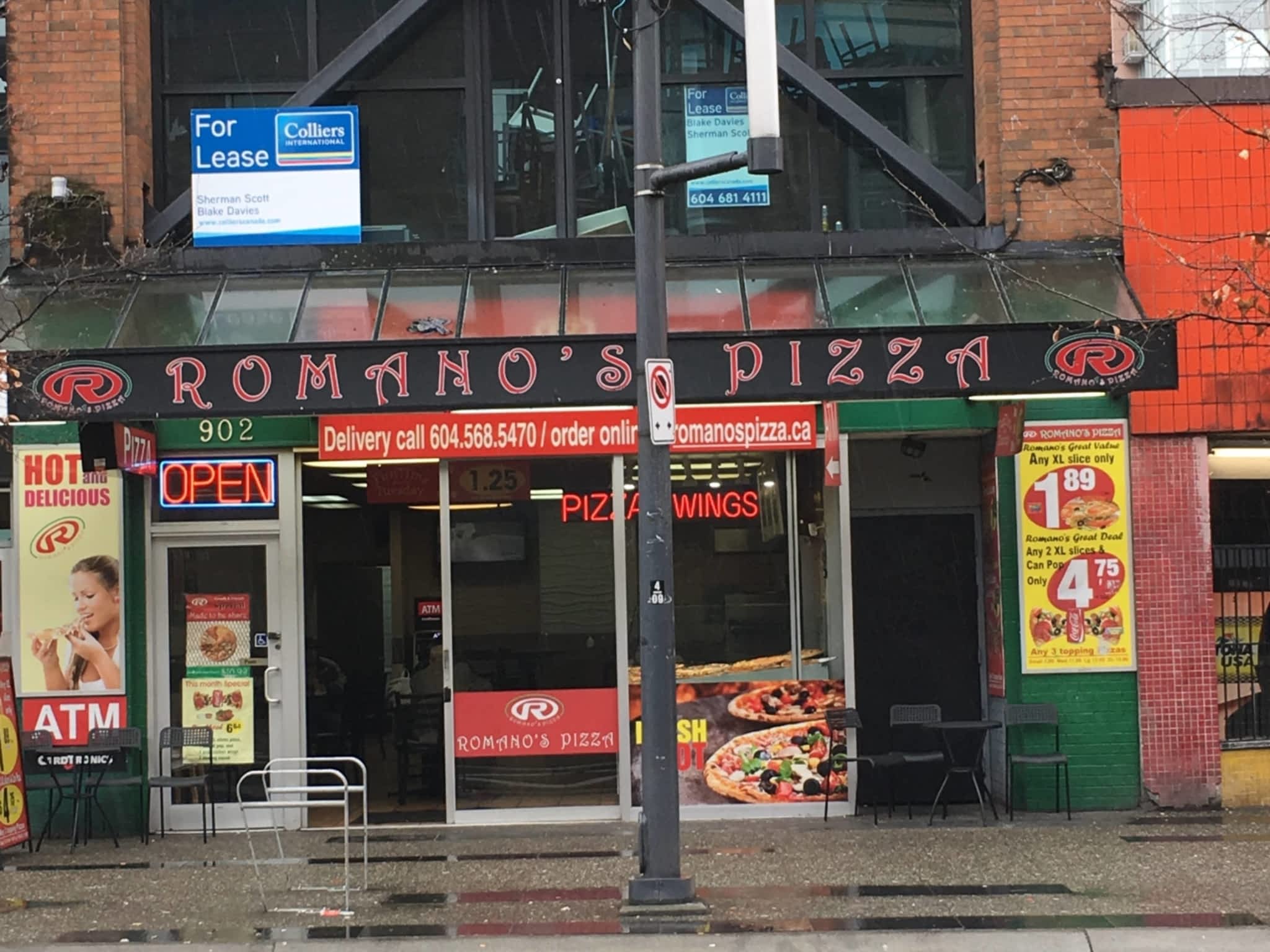 photo Romano's Pizza