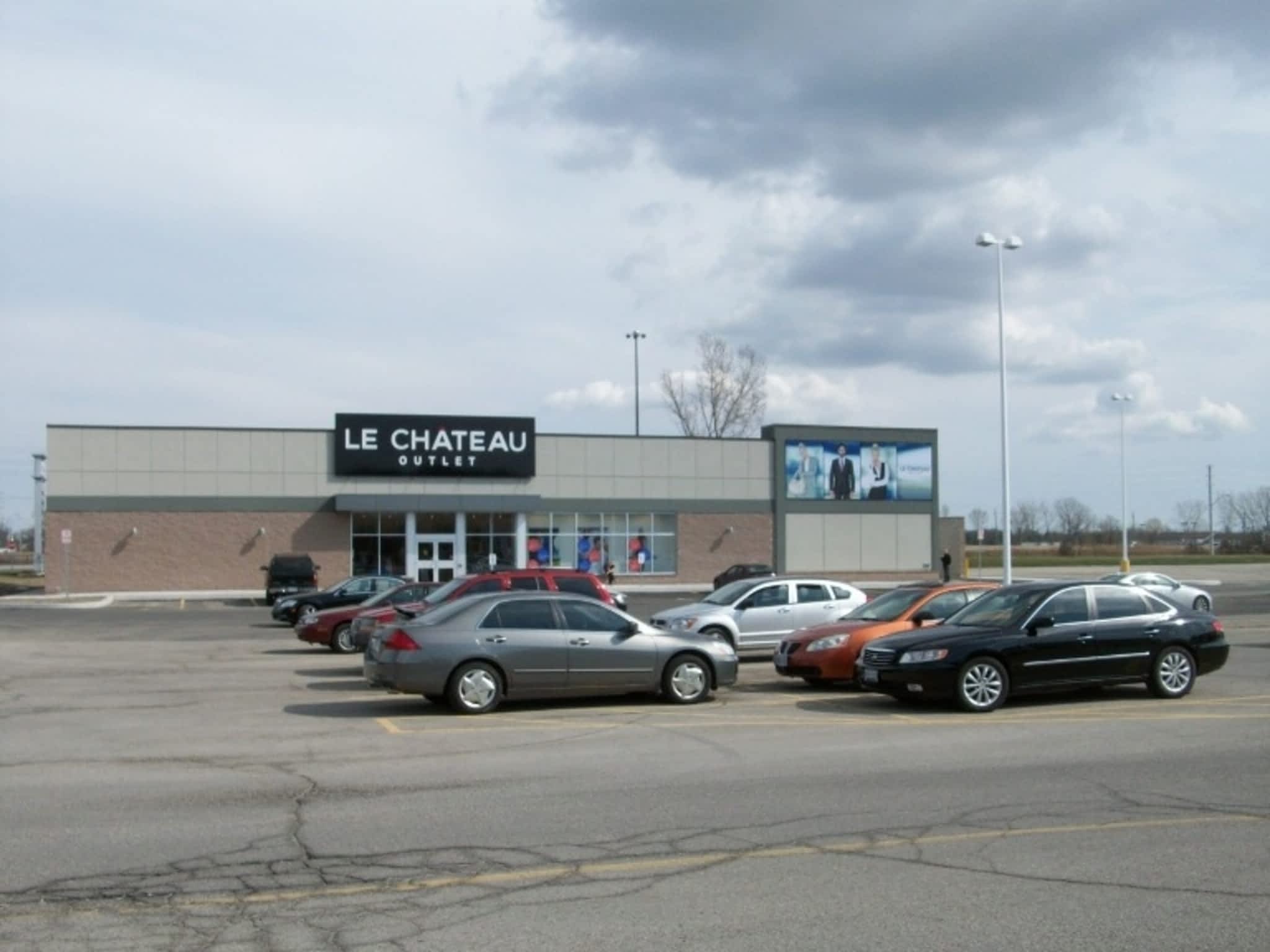 photo Niagara Square Shopping Centre