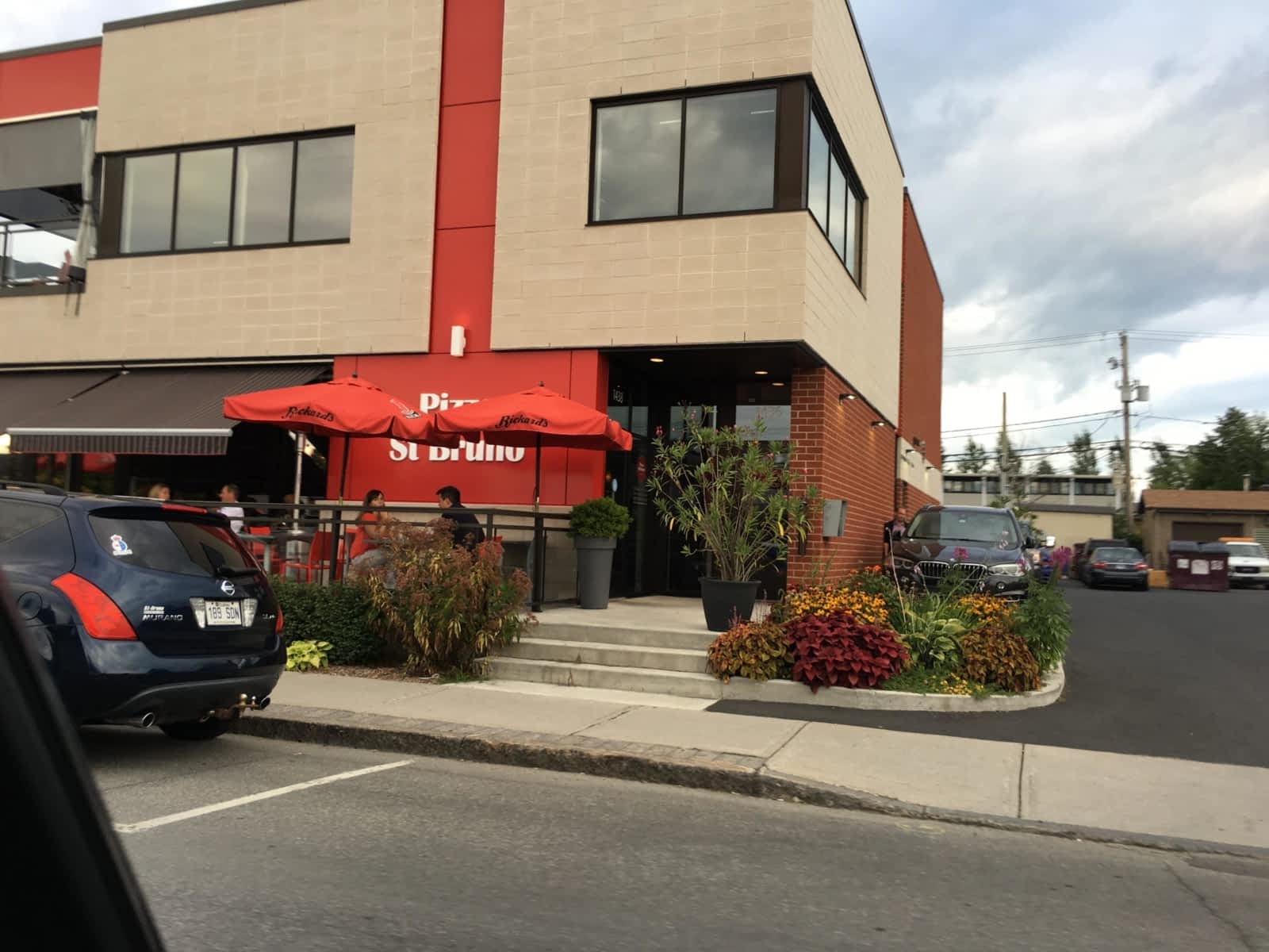 Pizza StBruno Opening Hours 1438, Rue Montarville, SaintBruno, QC