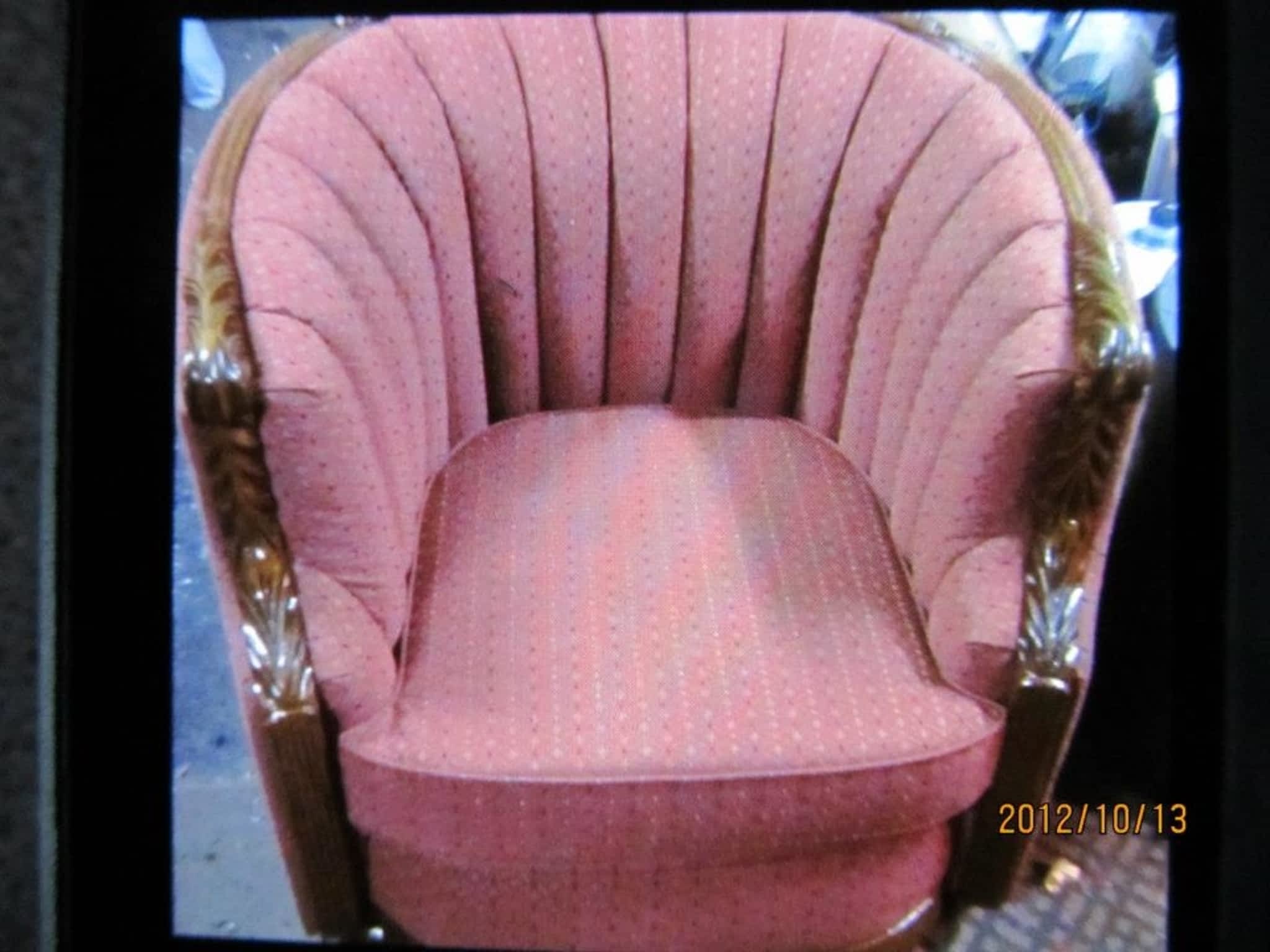 photo Merv's Upholstery