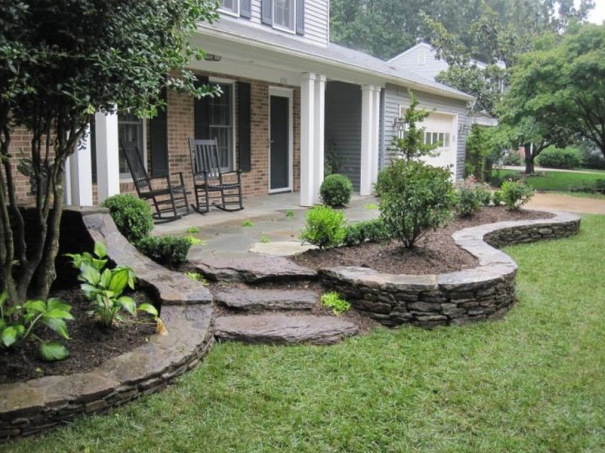 photo R&E Landscaping, Paving & Excavating