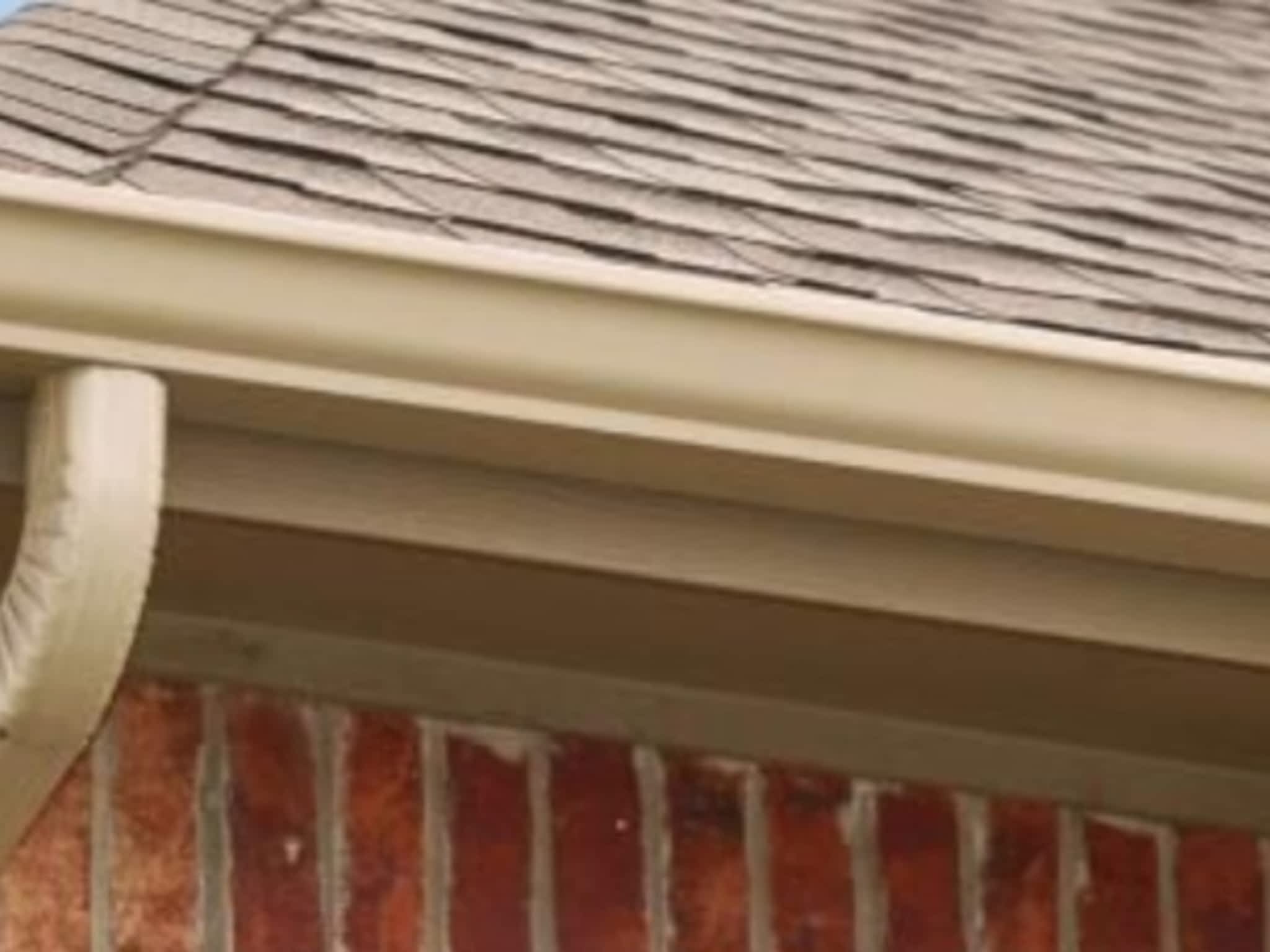 photo B.W's Eavestrough Services