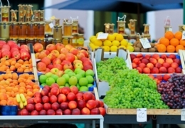 Grocery stores in the Beaches that deliver the goods