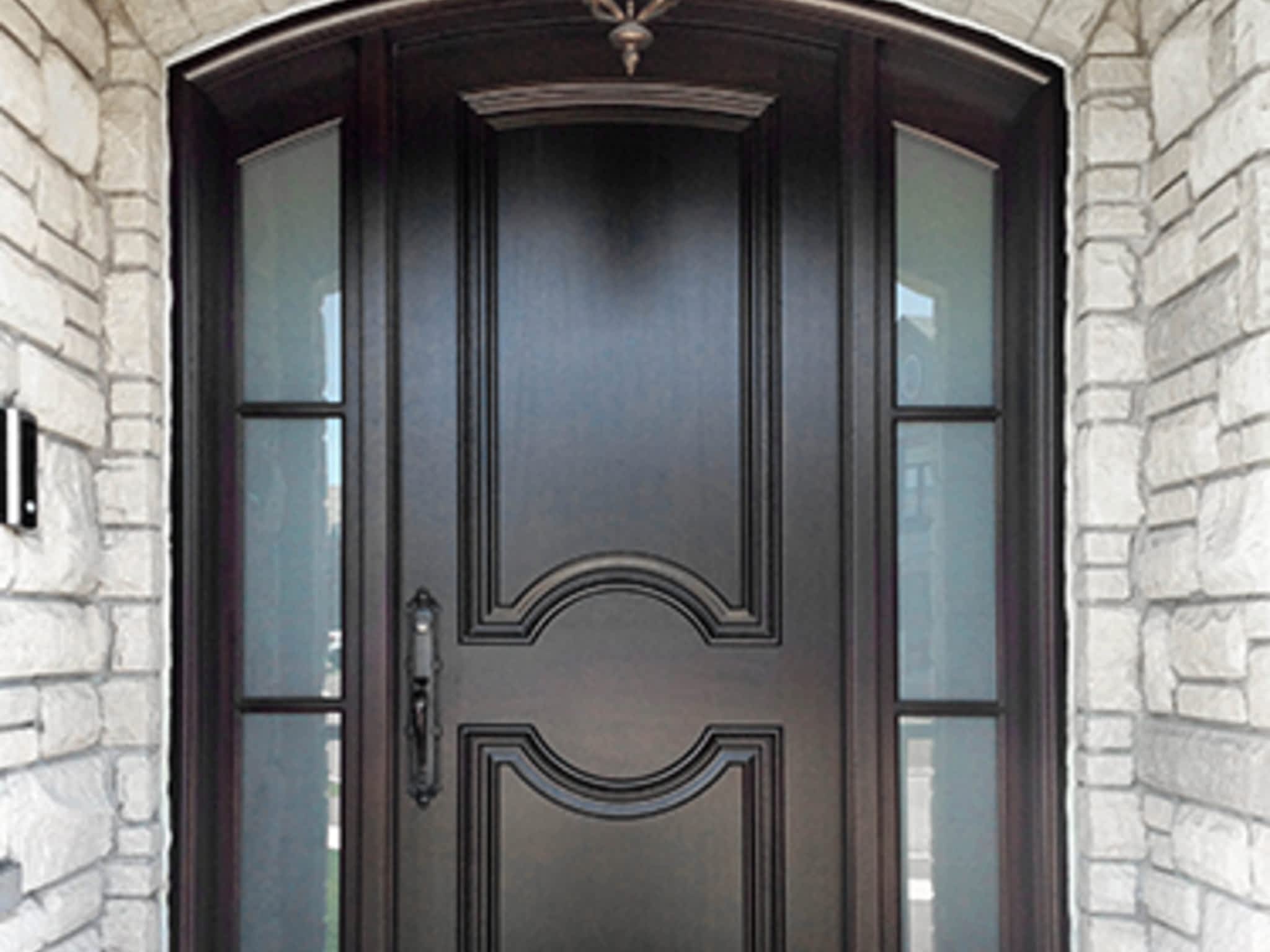 photo Traditional Door Design & Millwork