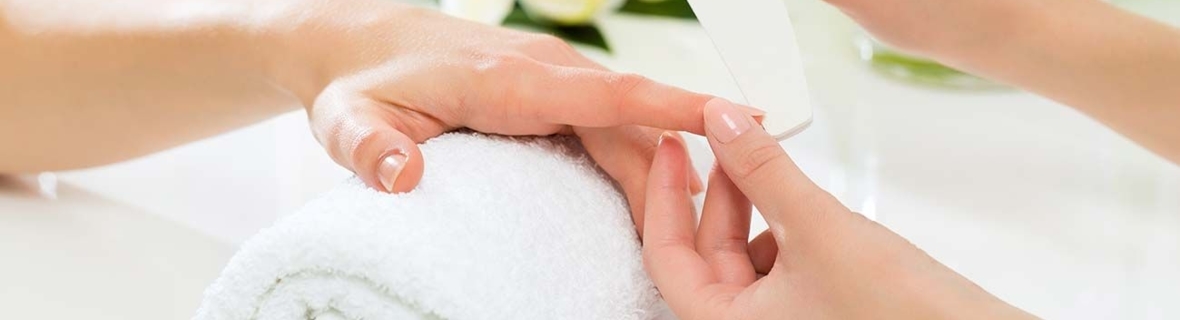 Where to get the best salon manicure in Montreal