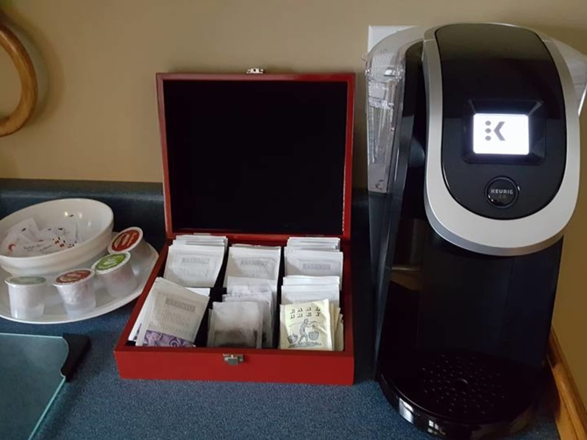 The Doctor's Inn Bed & Breakfast Owen Sound, ON 438496 Grey Rd Owen Sound Ontario Canpages