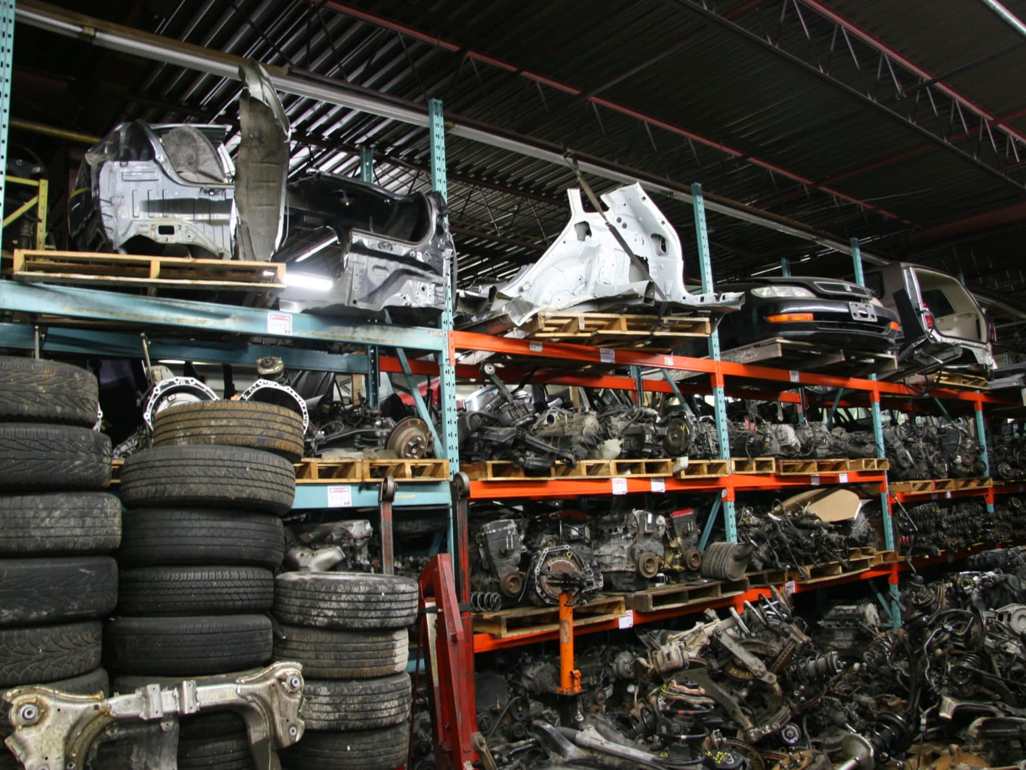 photo Mega City Recycling & Auto Parts Inc