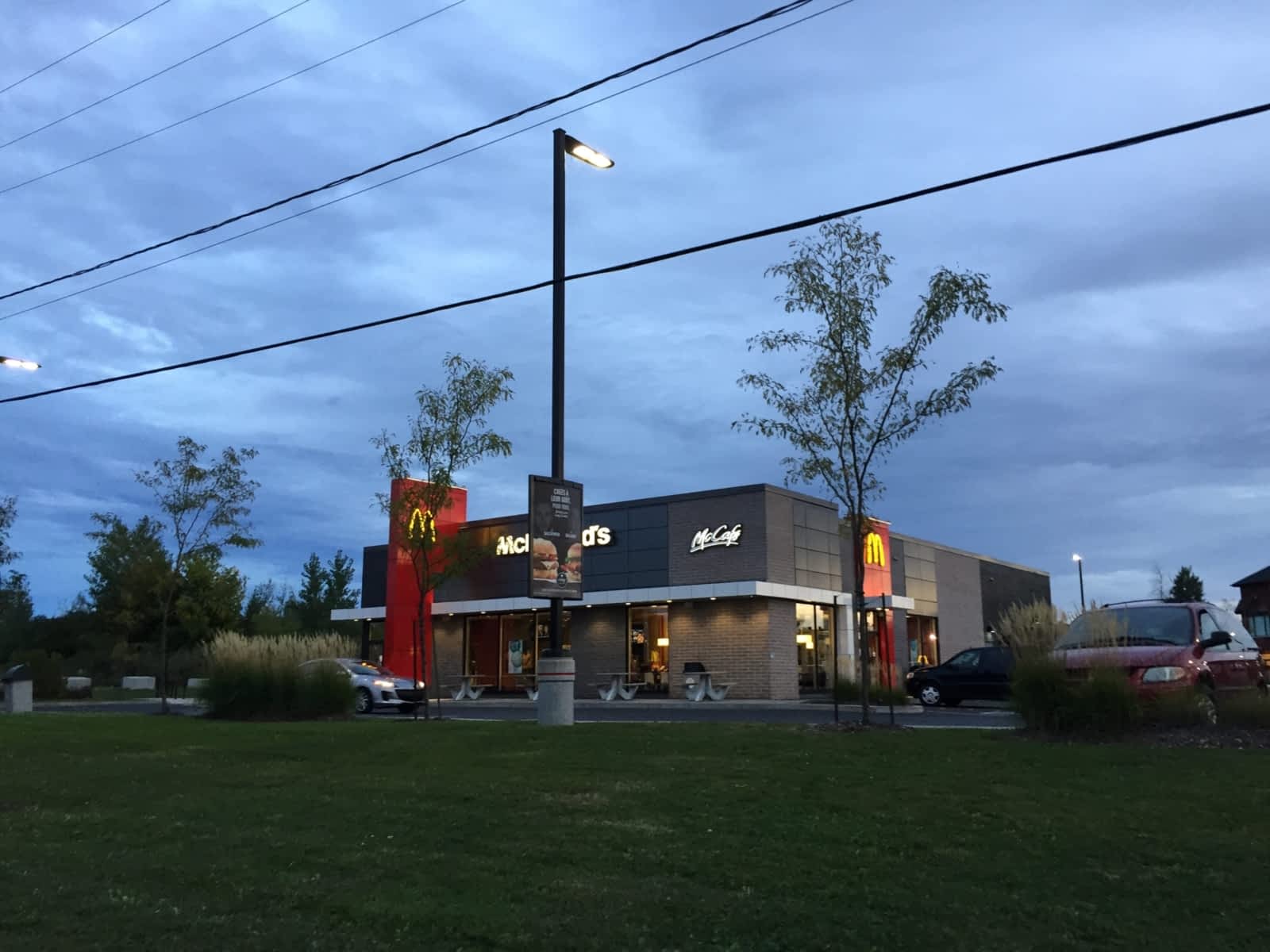 McDonald's Menu, Horaire et Prix 95 Avenue ConradGosselin, SaintJeanSurRichelieu, QC