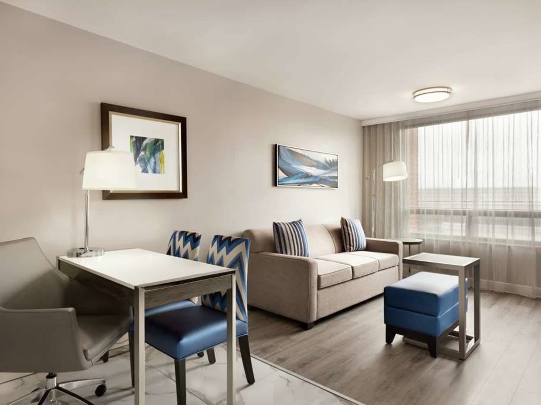 photo Embassy Suites by Hilton Montreal Airport