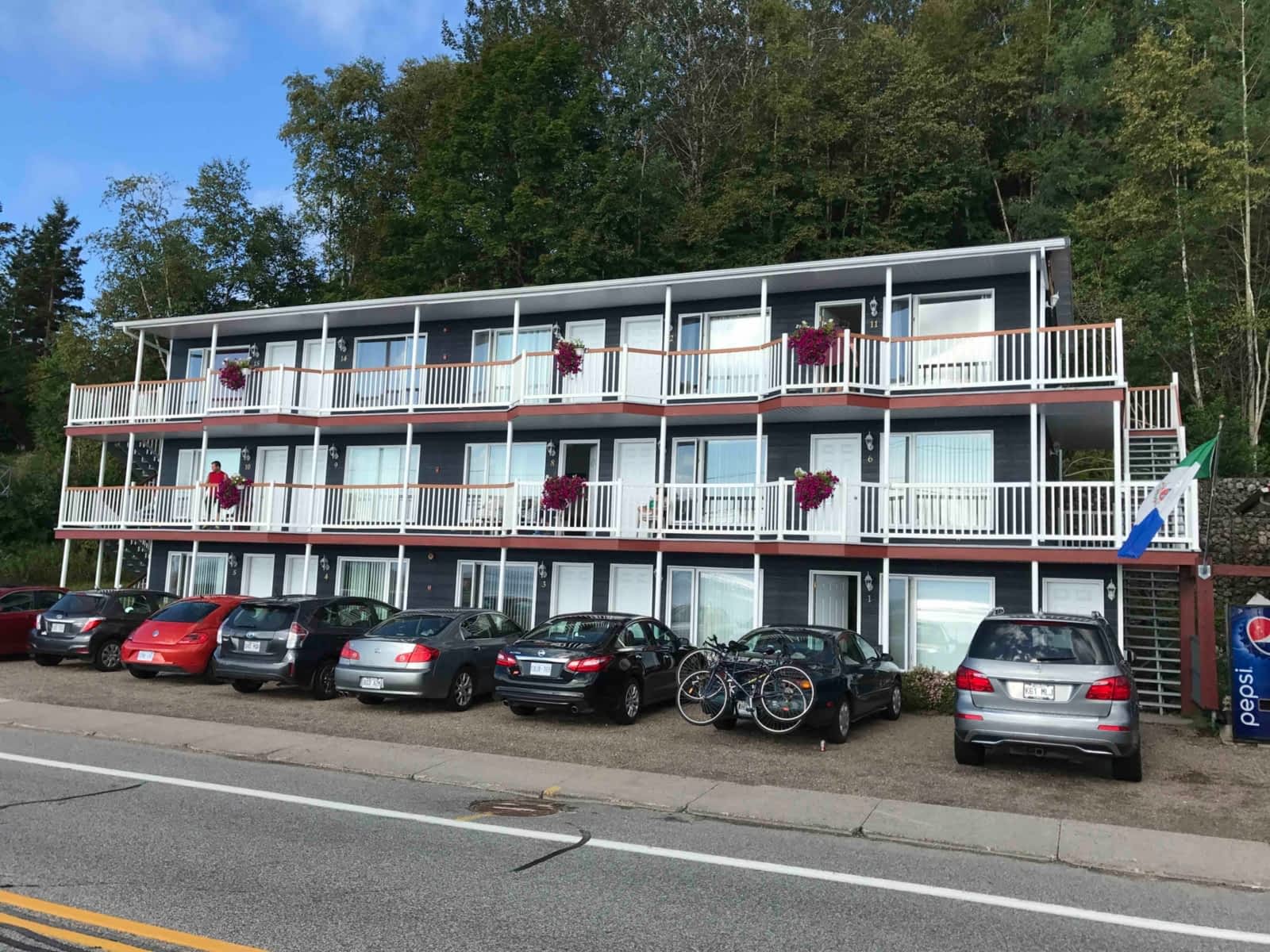 Restaurant Motel De La Plage - 150 Ch des Bains, Saint-Irénée, QC