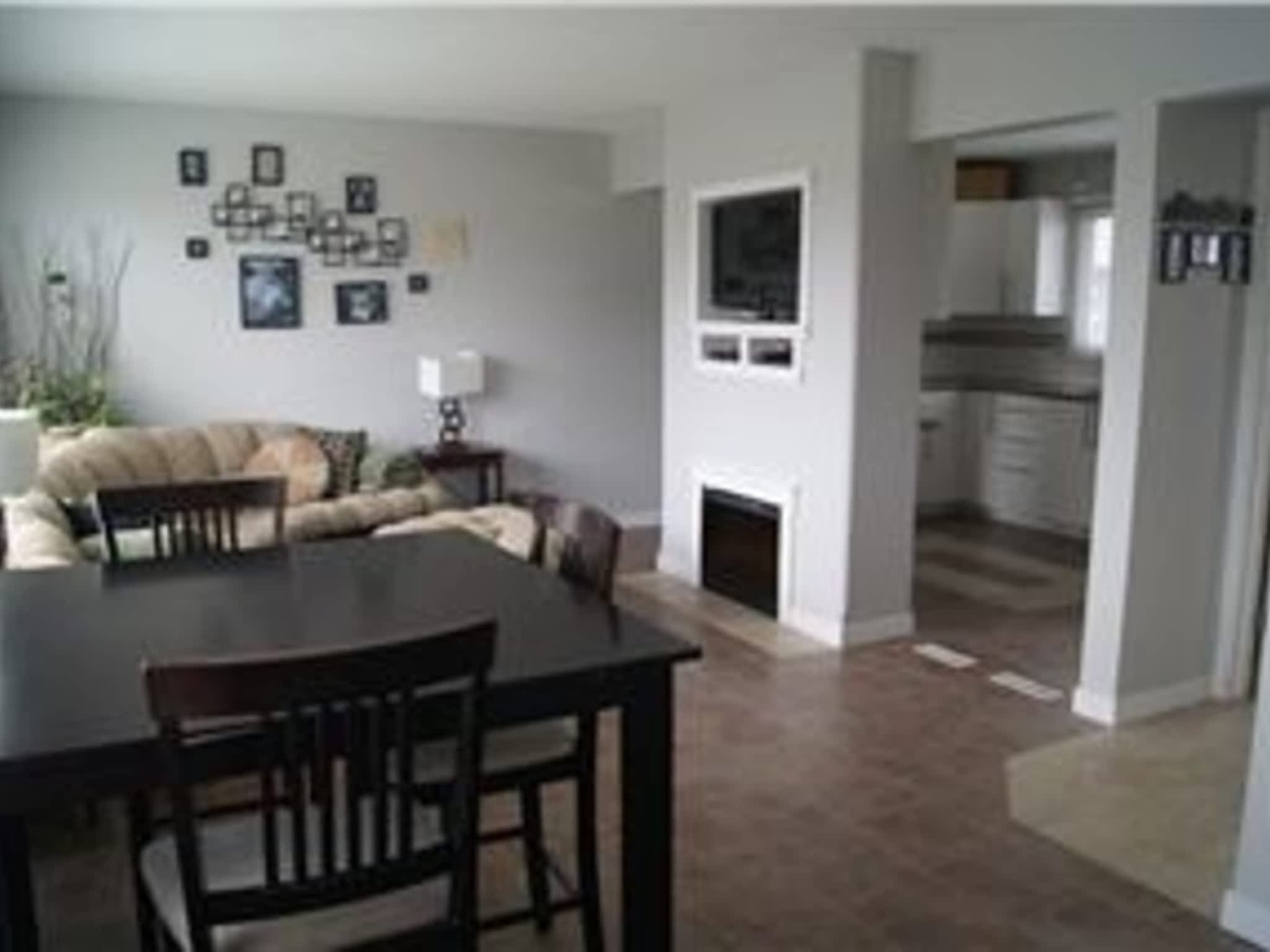 photo Grade-A Construction