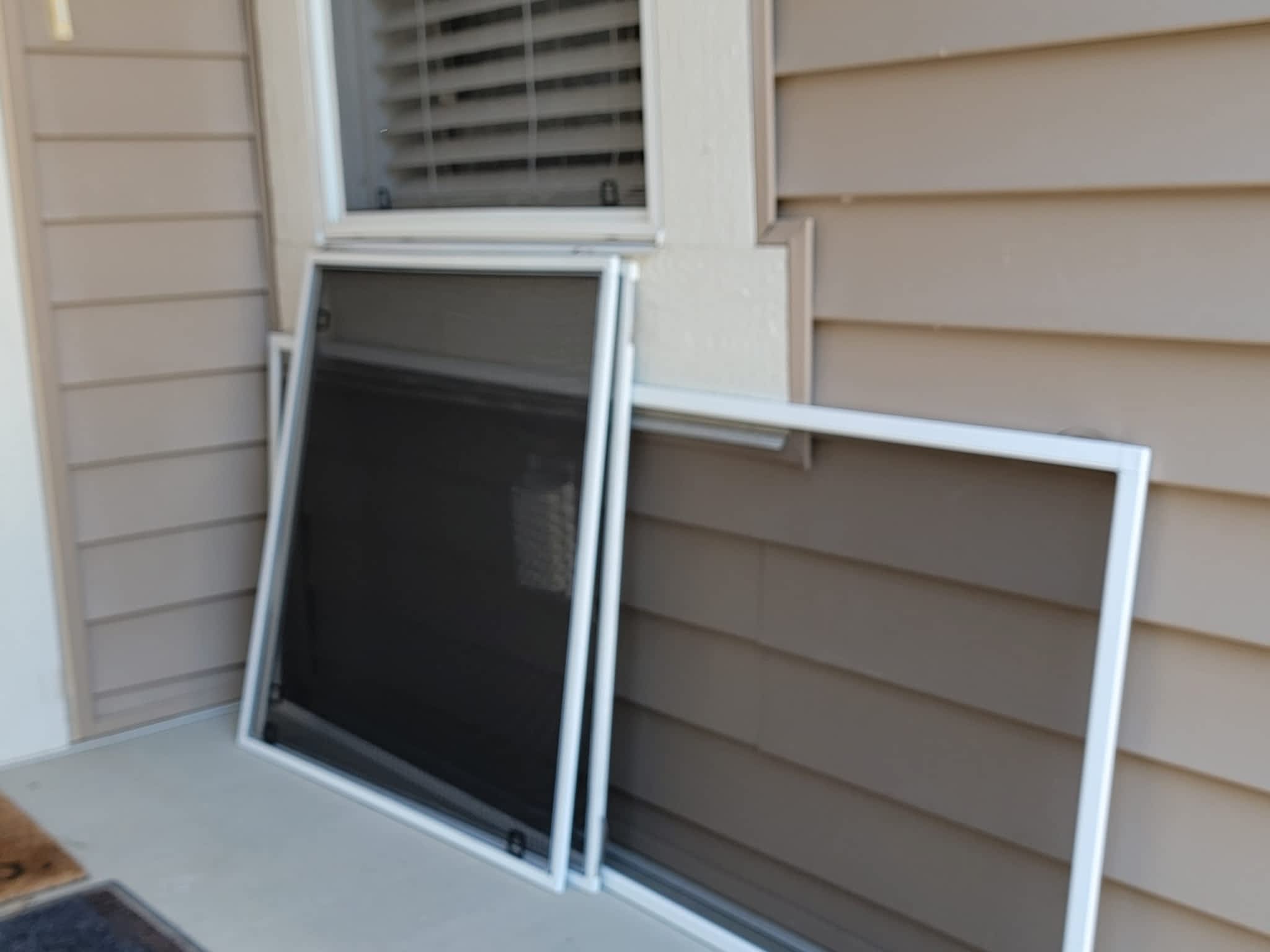 photo Screen-Appeal Mobile Window Screen and Screen Door Repair and Replacement Service