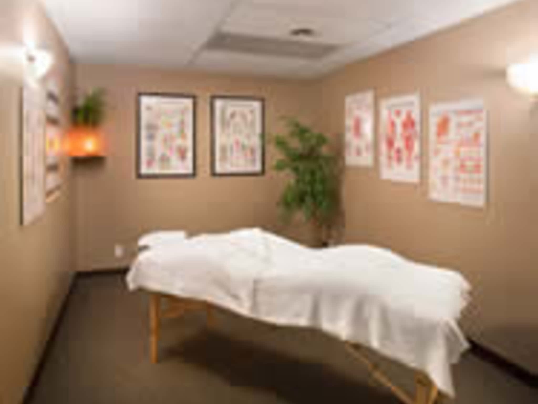 photo Associate Massage Therapy Clinic