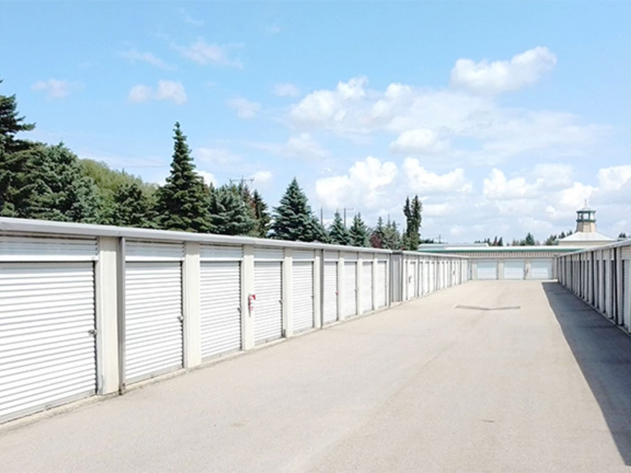 photo Sentinel Storage - Edmonton Winterburn Rd (Self-Serve)