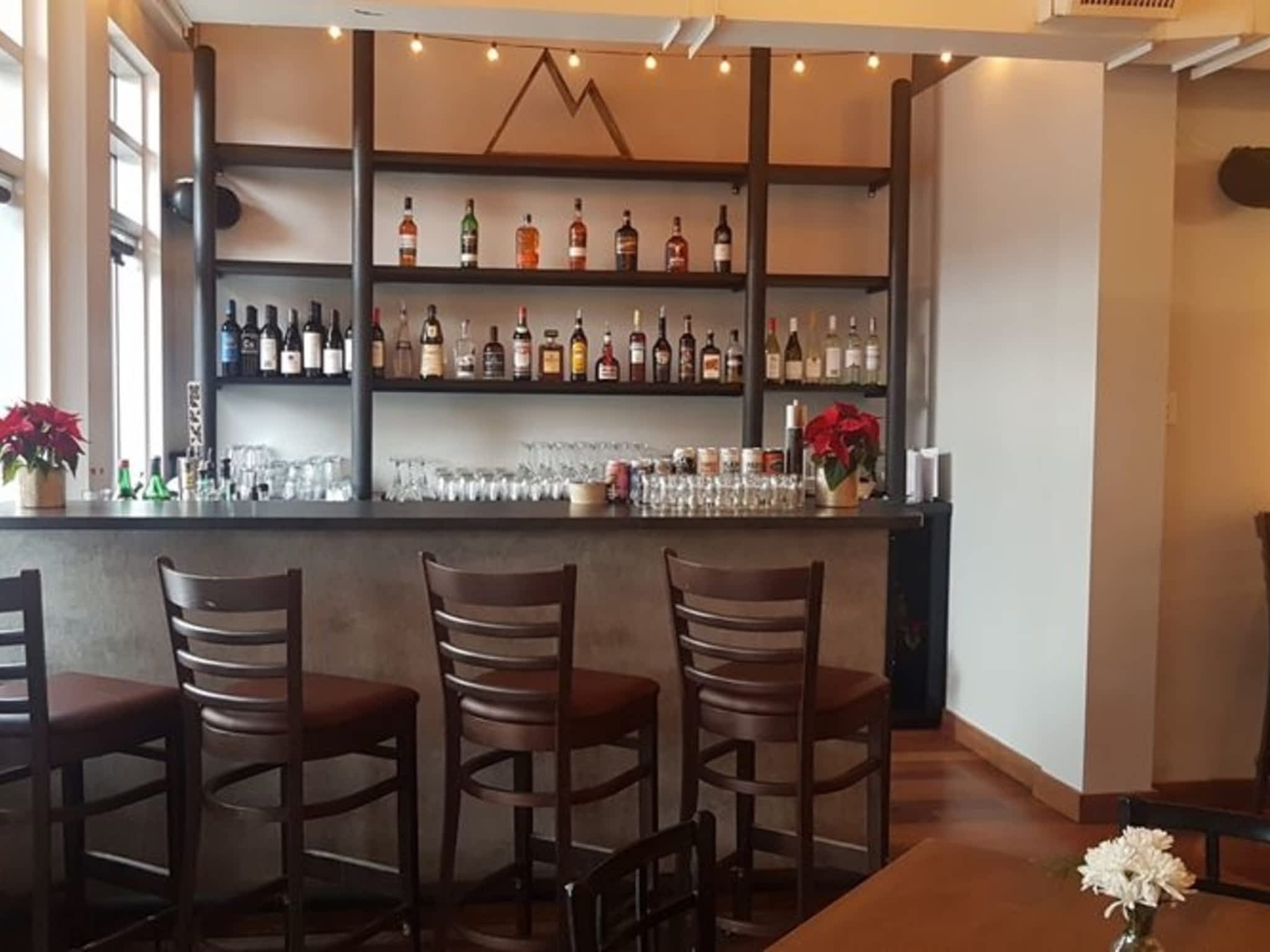 photo Harvest Food & Drink