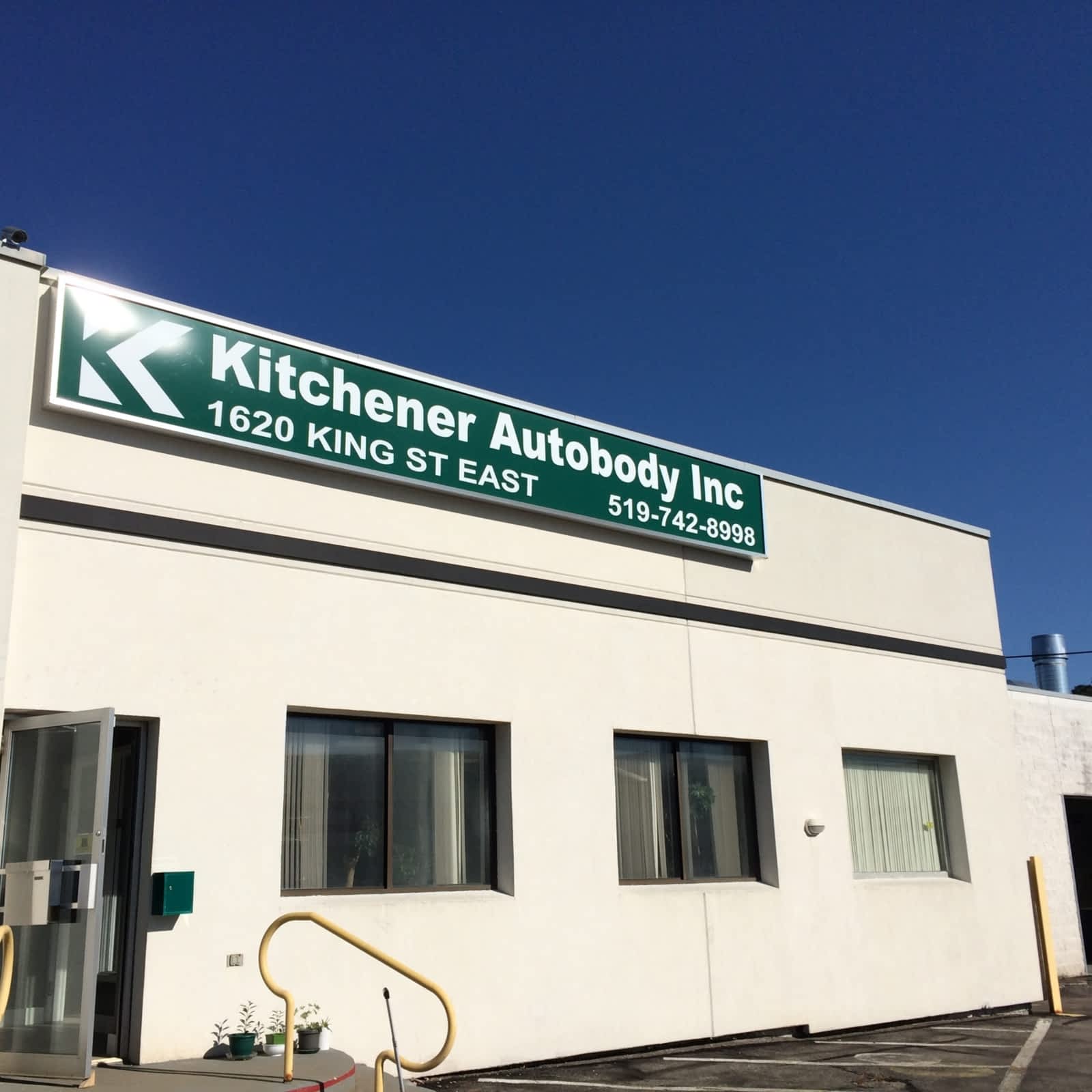 Kitchener Autobody Inc Opening Hours 1620 King St E