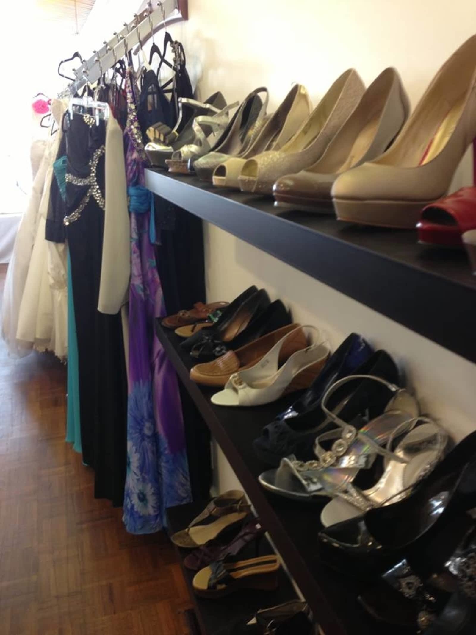 Rosas Tailoring Boutique Opening Hours 325 Max Becker Dr