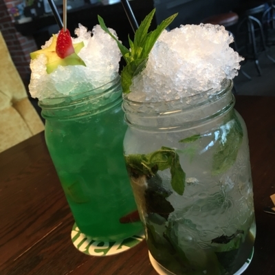 La Belle & La Boeuf - Burger Bar - Anjou - Restaurants