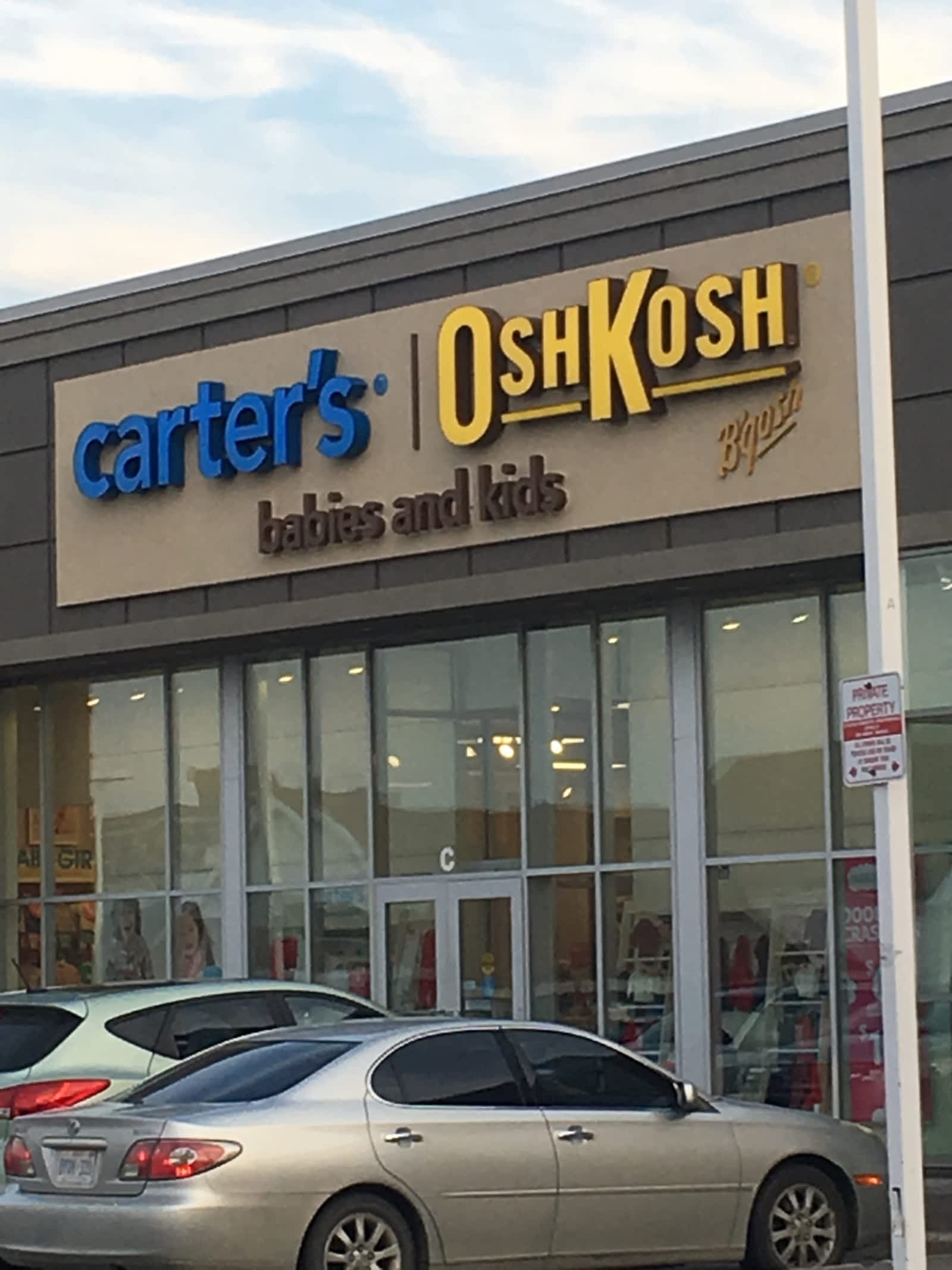 Carter's OshKosh - 1371 Woodroffe Ave, Nepean, ON