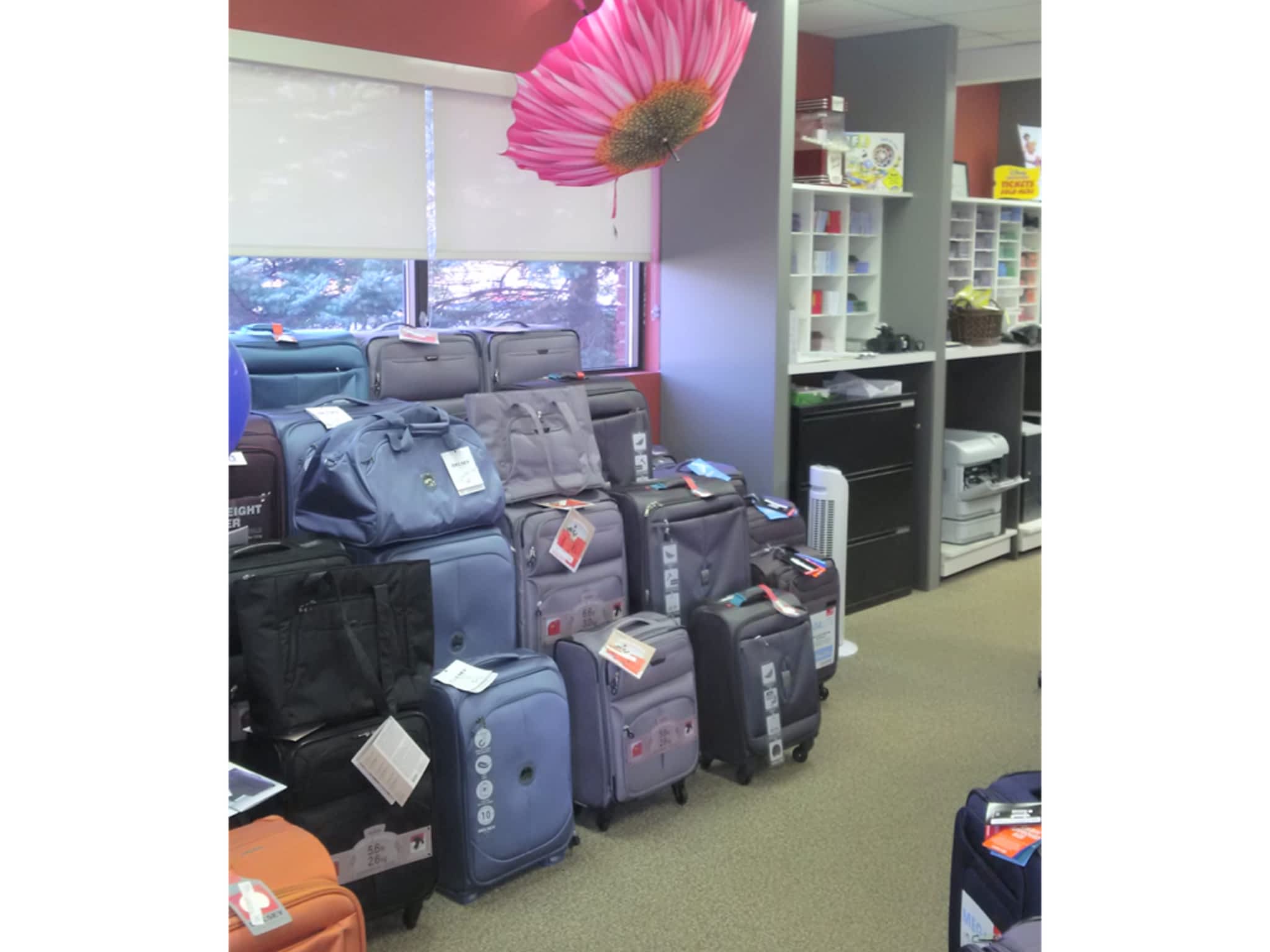 photo CAA Store - Belleville