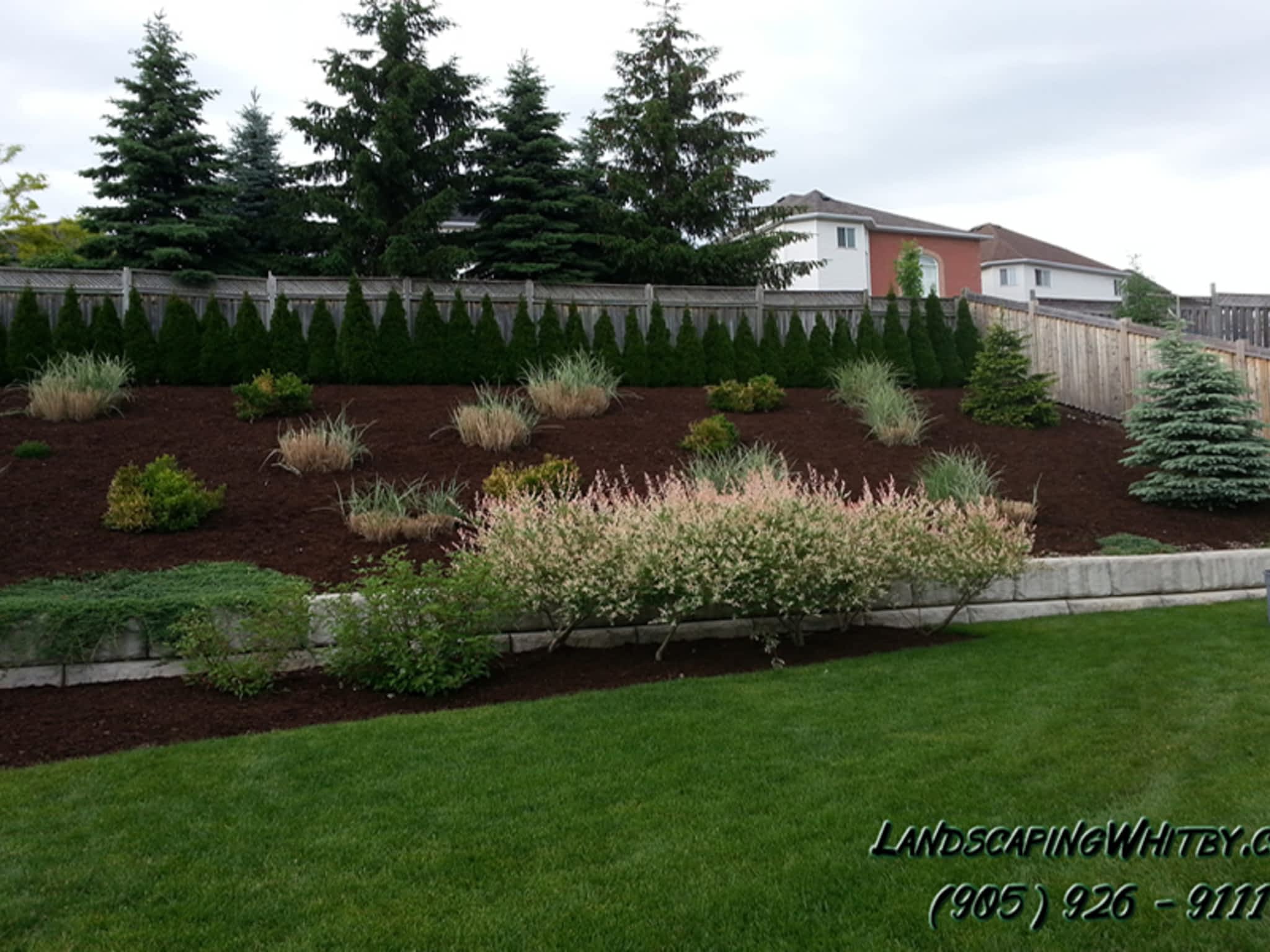 photo Whitby Landscaping & Gardening