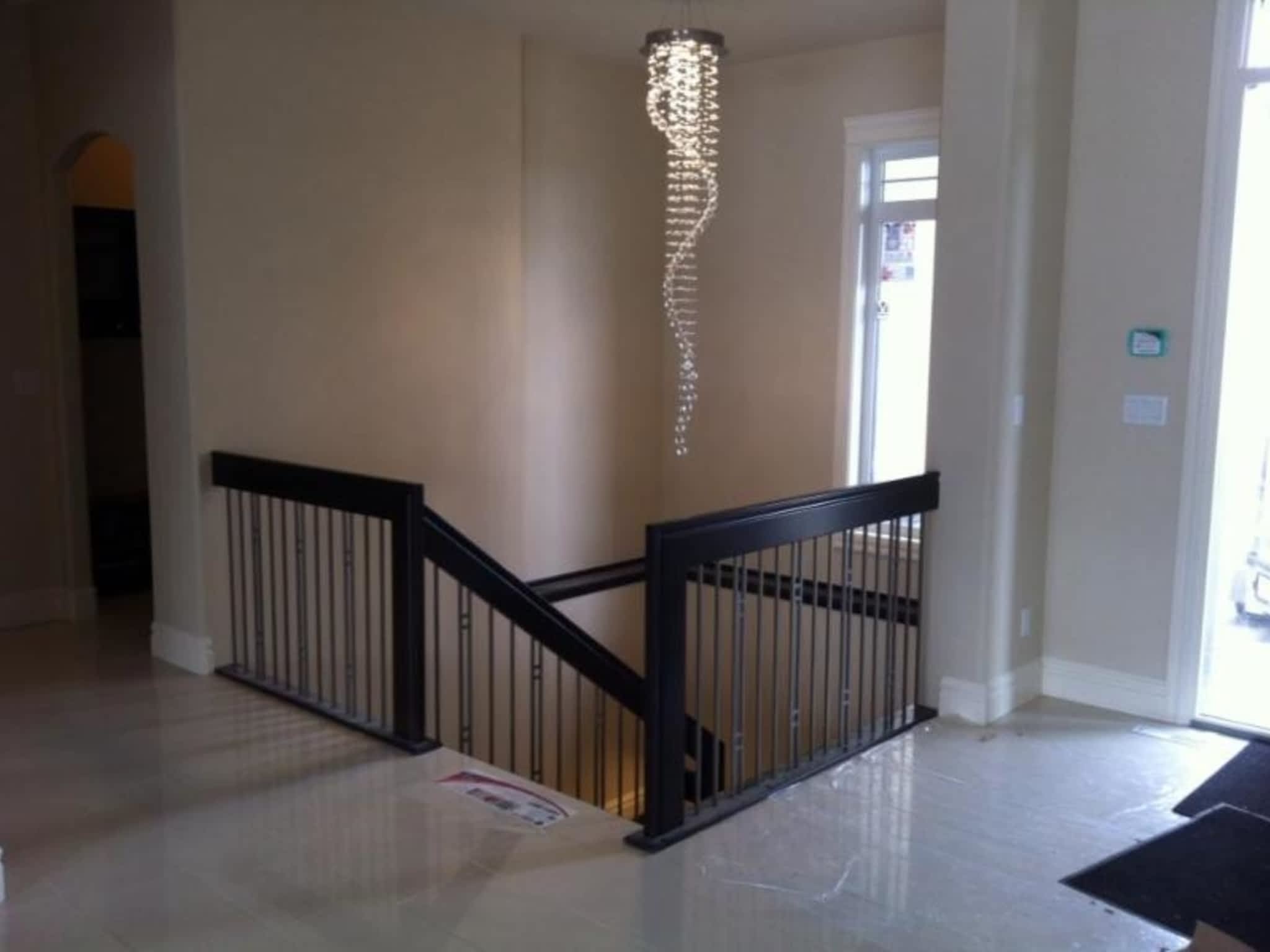 photo Johnny 5 Custom Millwork