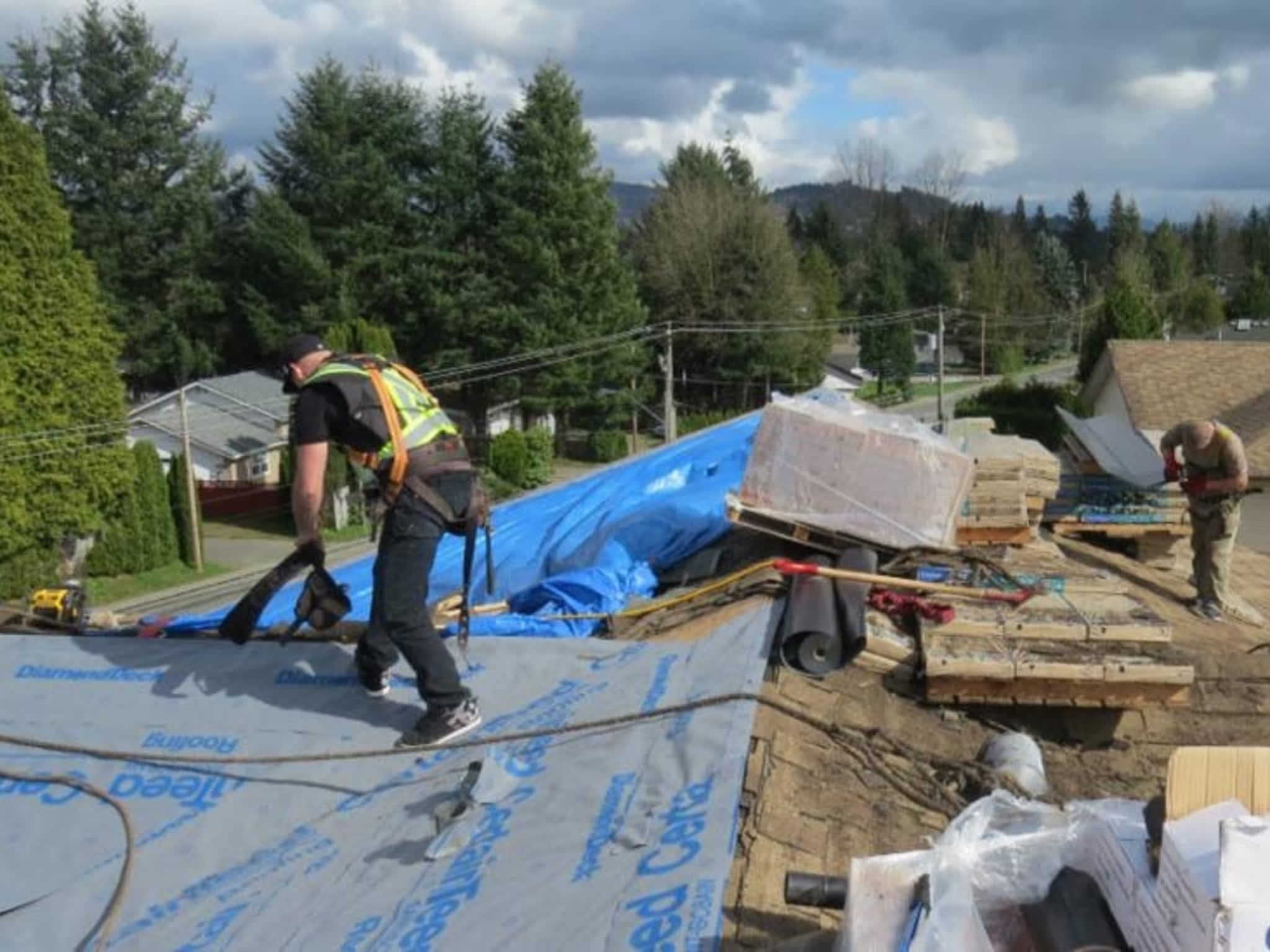 Xtreme Roofing North Vancouver, BC 555 28th St W Canpages