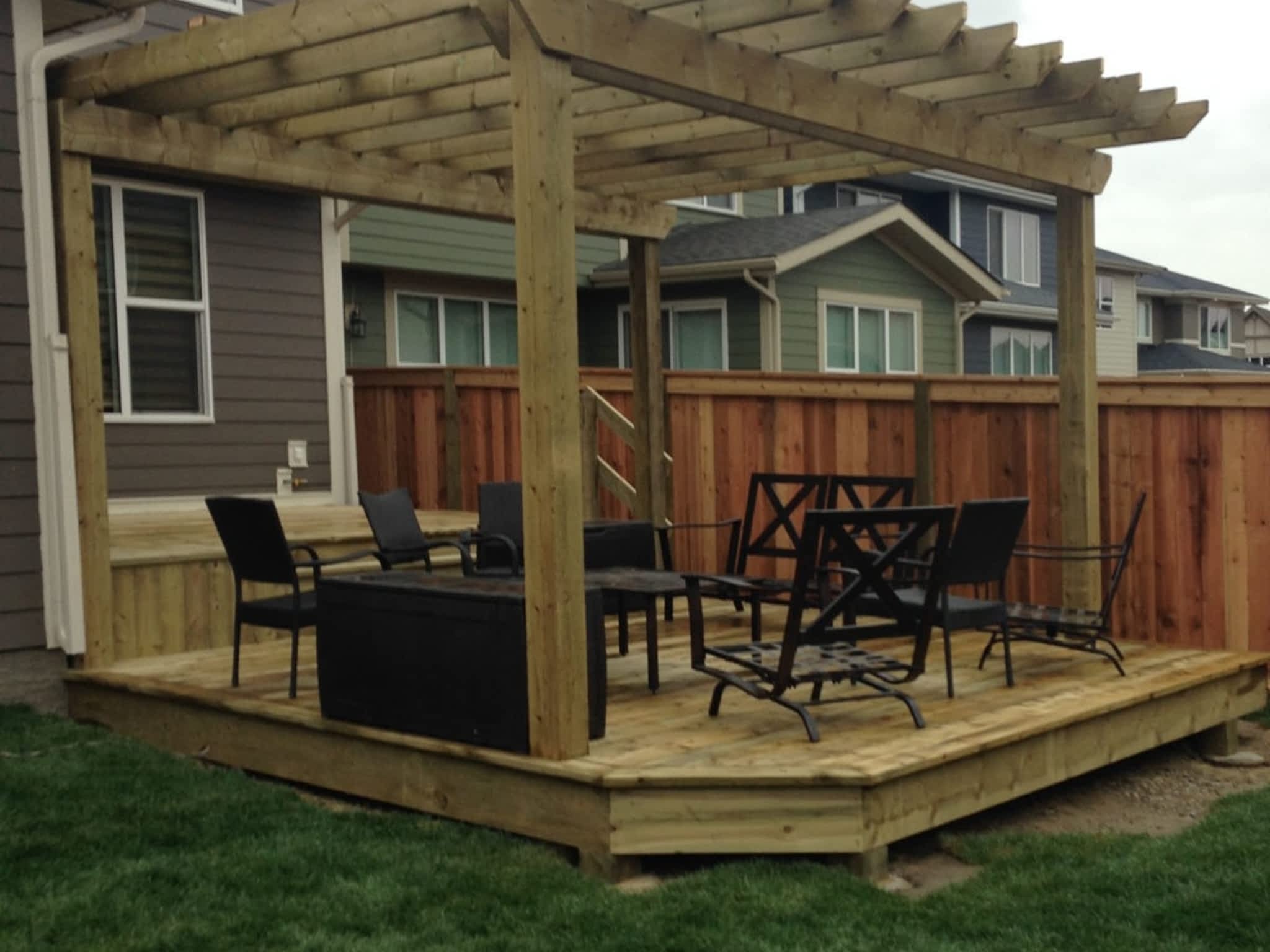 photo National Fence & Deck Inc