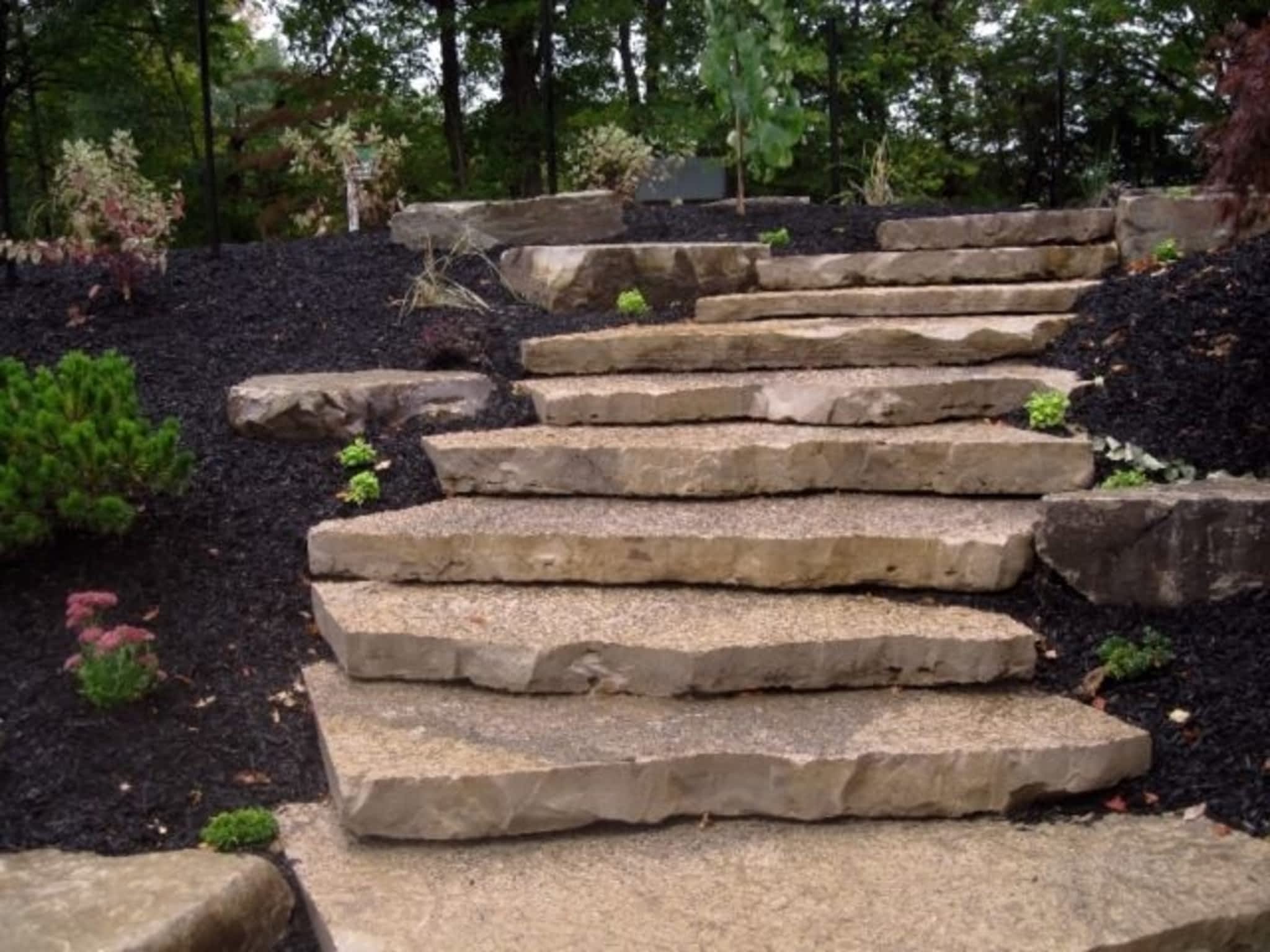 photo Edge Landscaping and Maintenance