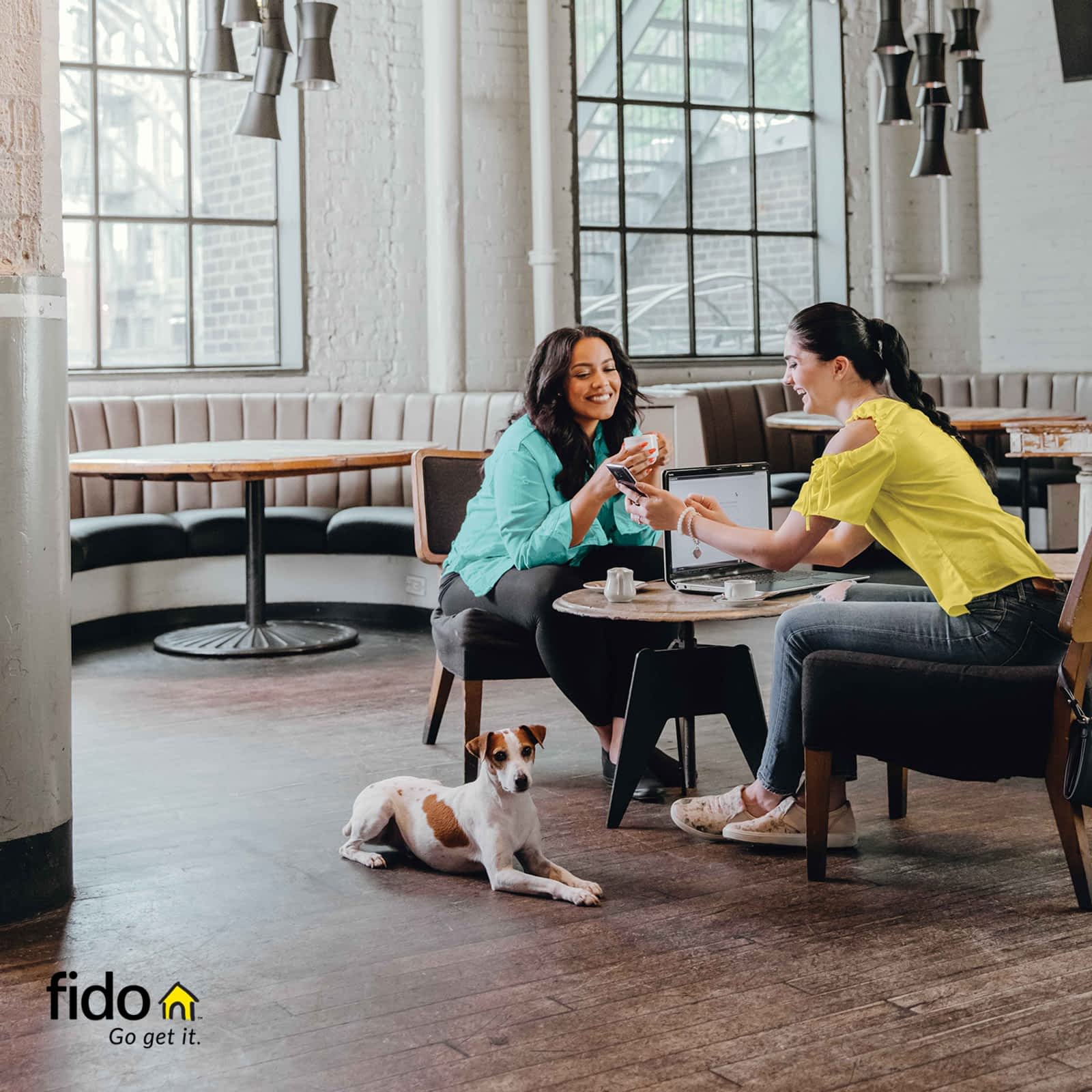Fido - Opening Hours - 327G - 50 Rideau 