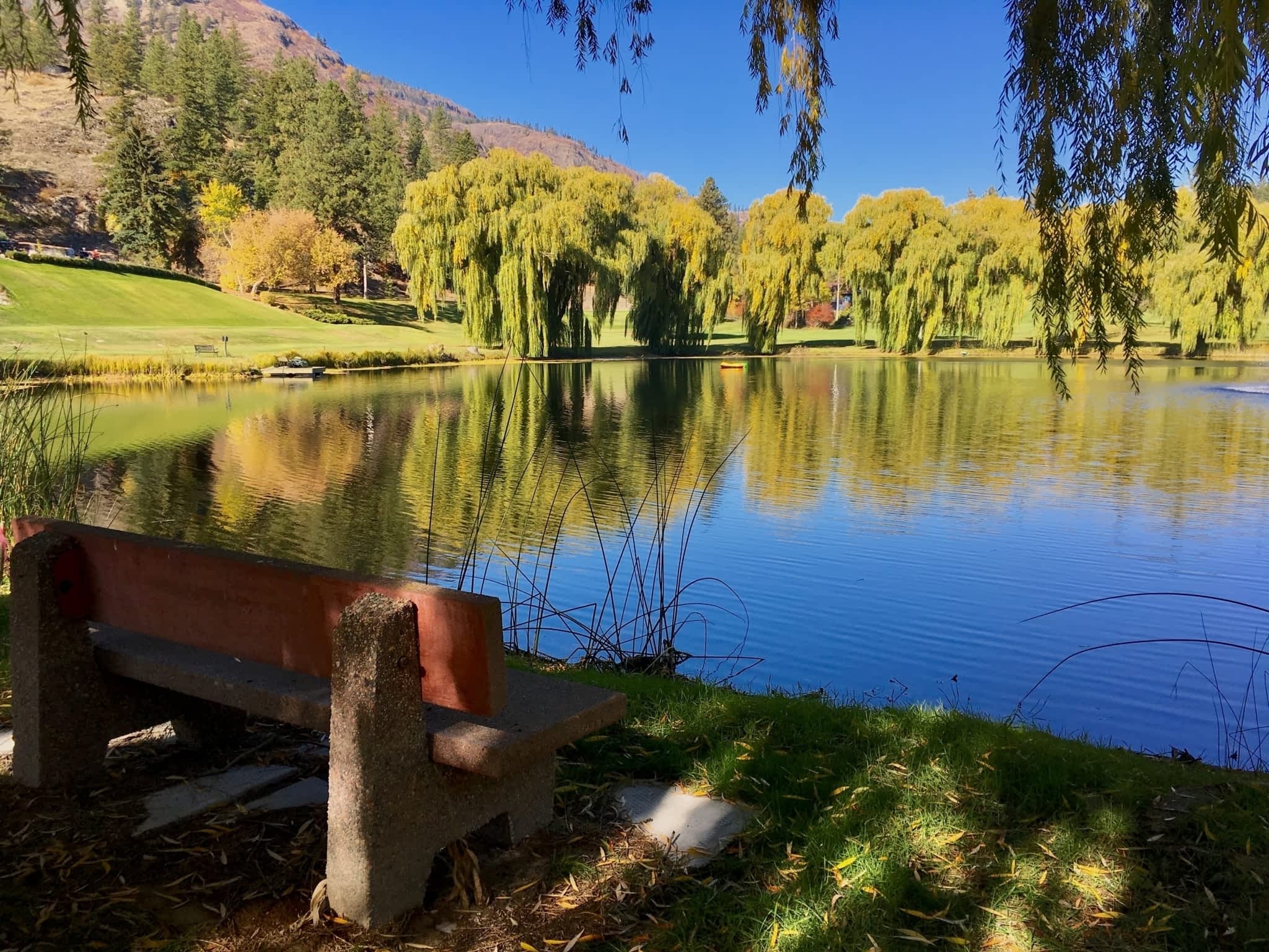 photo St Andrews By-The-Lake Golf Club