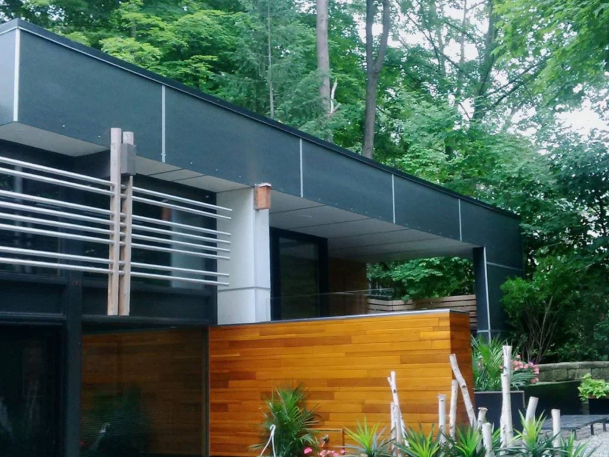 photo Benchmark Carpentry